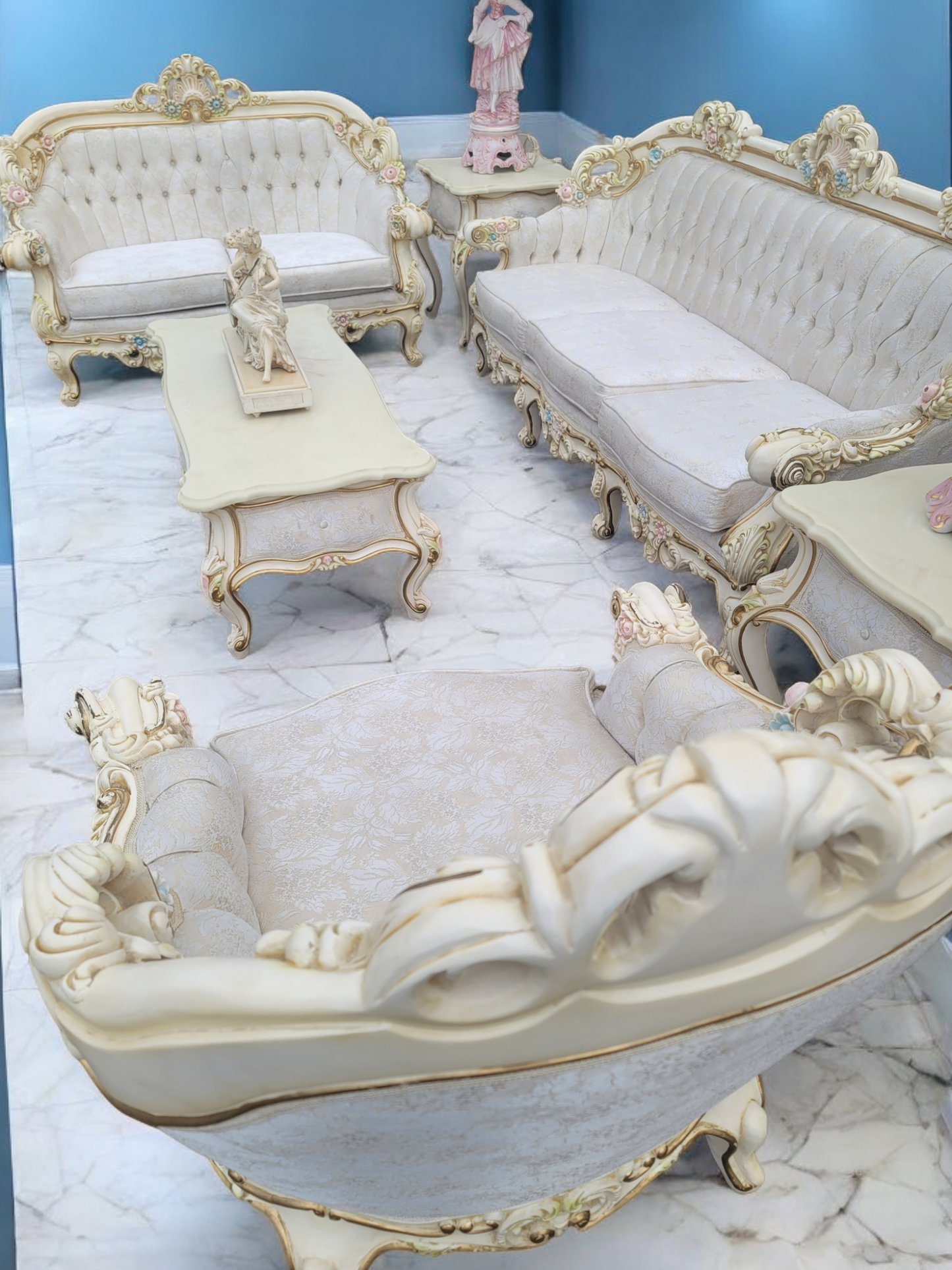 ✨ A Treasure of Classic Elegance: Dreamy Antique Room ✨