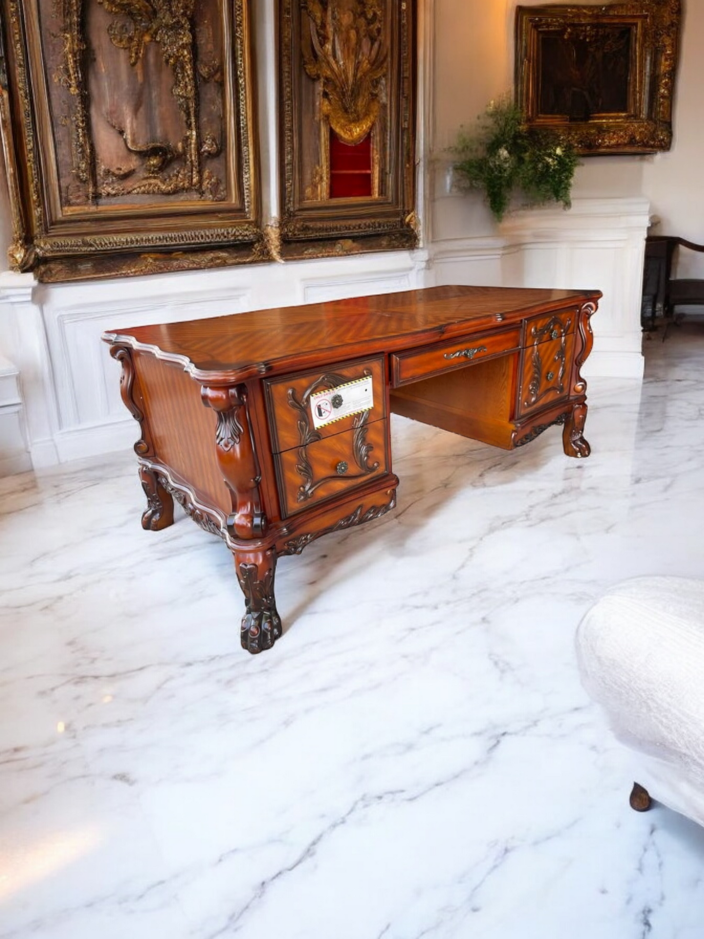 ✨Escritorio de Madera - Elegancia Clásica en Rosarito Antiques✨