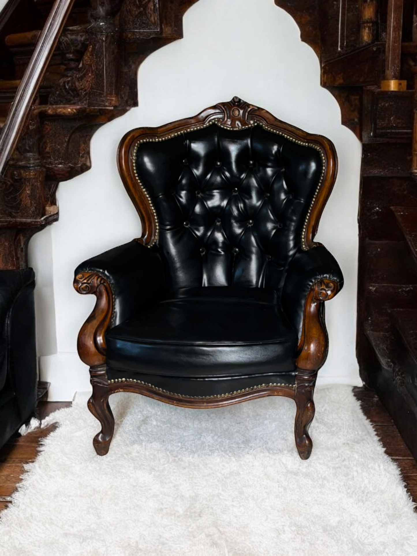 ✨ Un Tesoro de Elegancia Clásica: Sala Antigua de Ensueño ✨