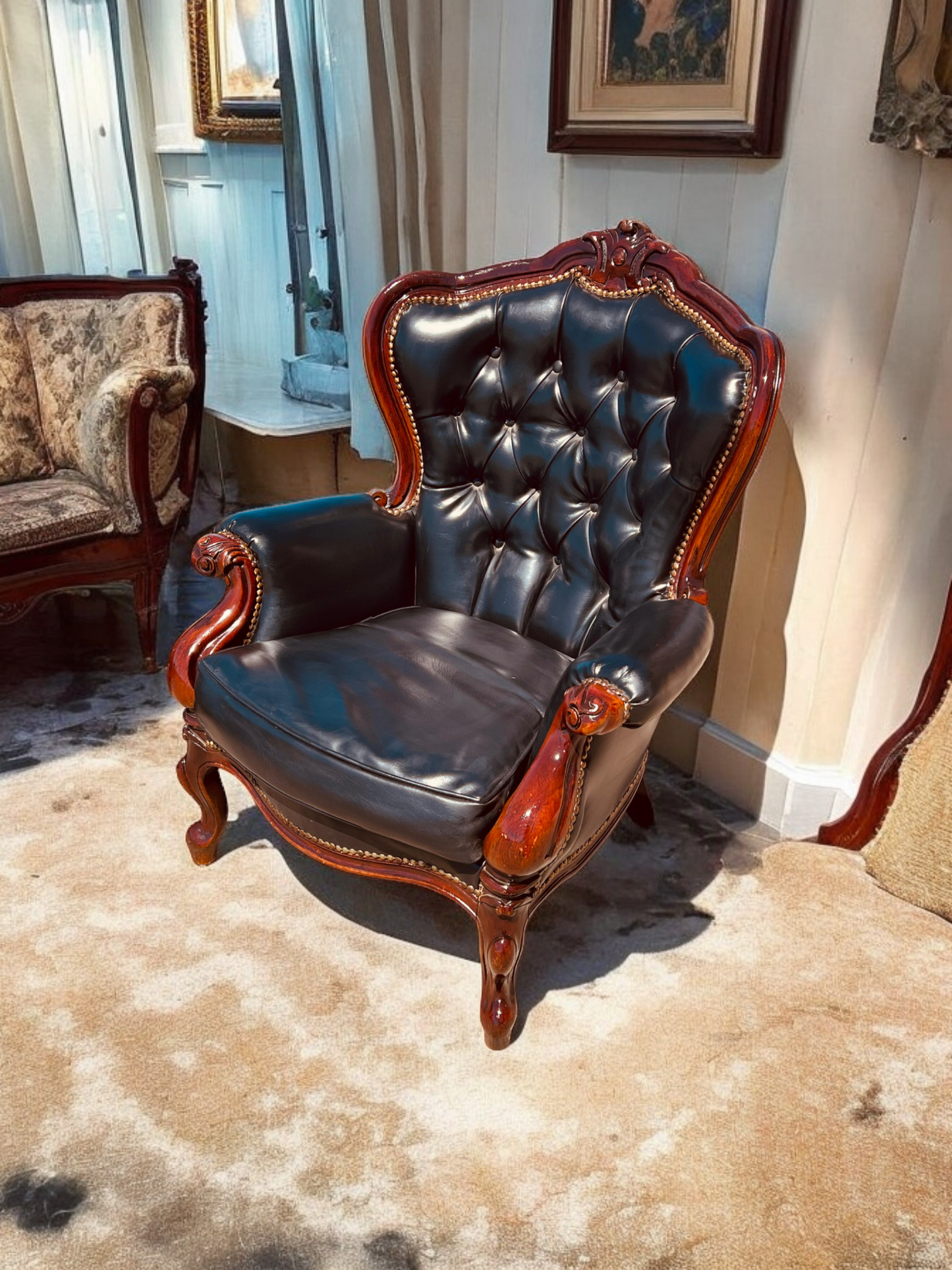 ✨ Un Tesoro de Elegancia Clásica: Sala Antigua de Ensueño ✨