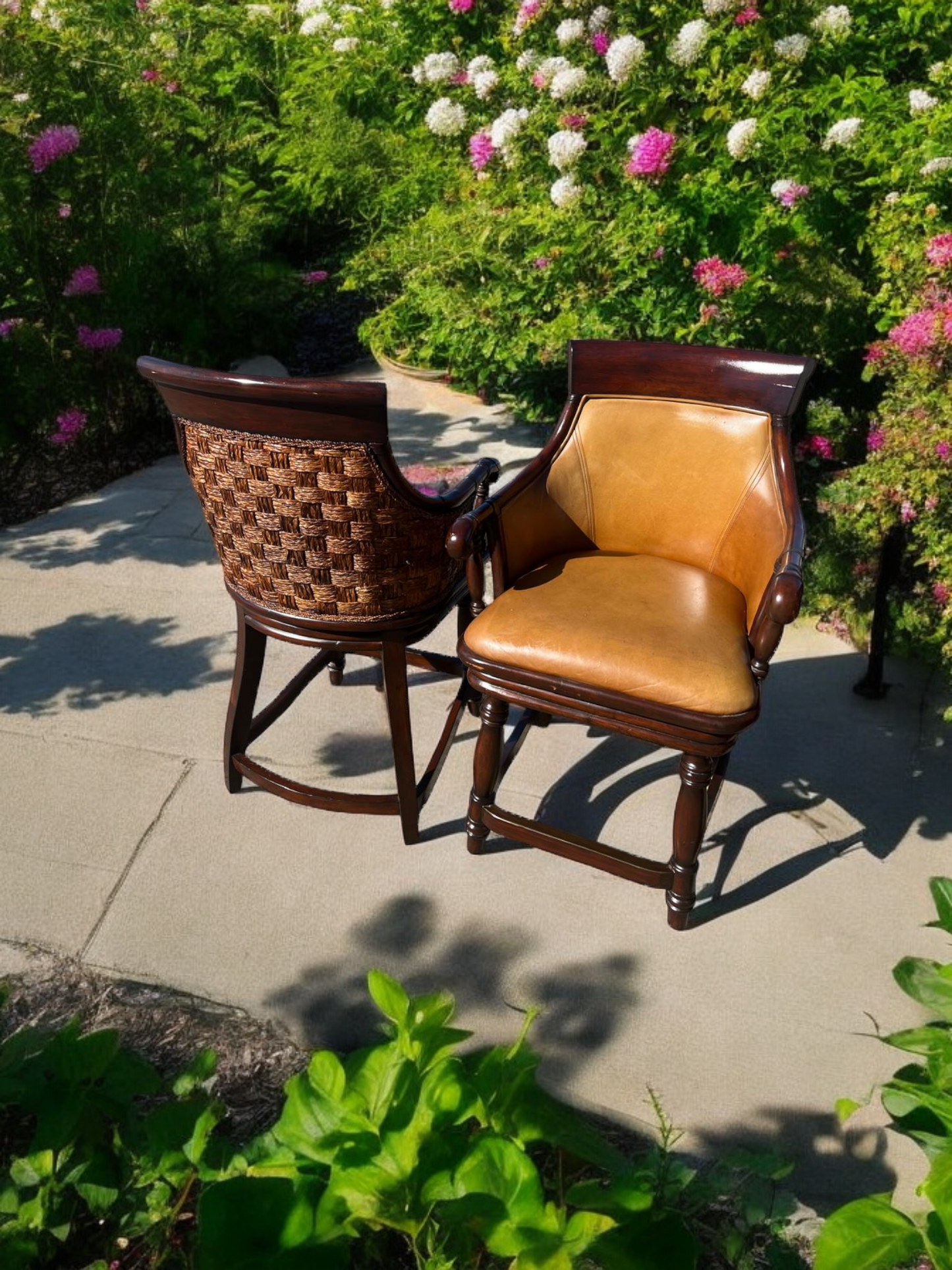 🏡🪑🪑🪑🪑 4 Bancos Tapizados En Piel! 🪑🪑🪑🪑🏡