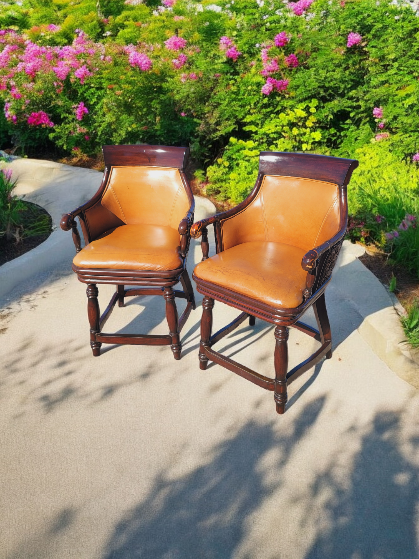 🏡🪑🪑🪑🪑 4 Bancos Tapizados En Piel! 🪑🪑🪑🪑🏡