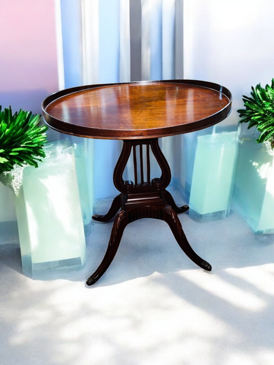 Par de Mesas Mid-Century laterales de madera con Forma de Arpa y Pies de Garra de Bronce 🪑✨