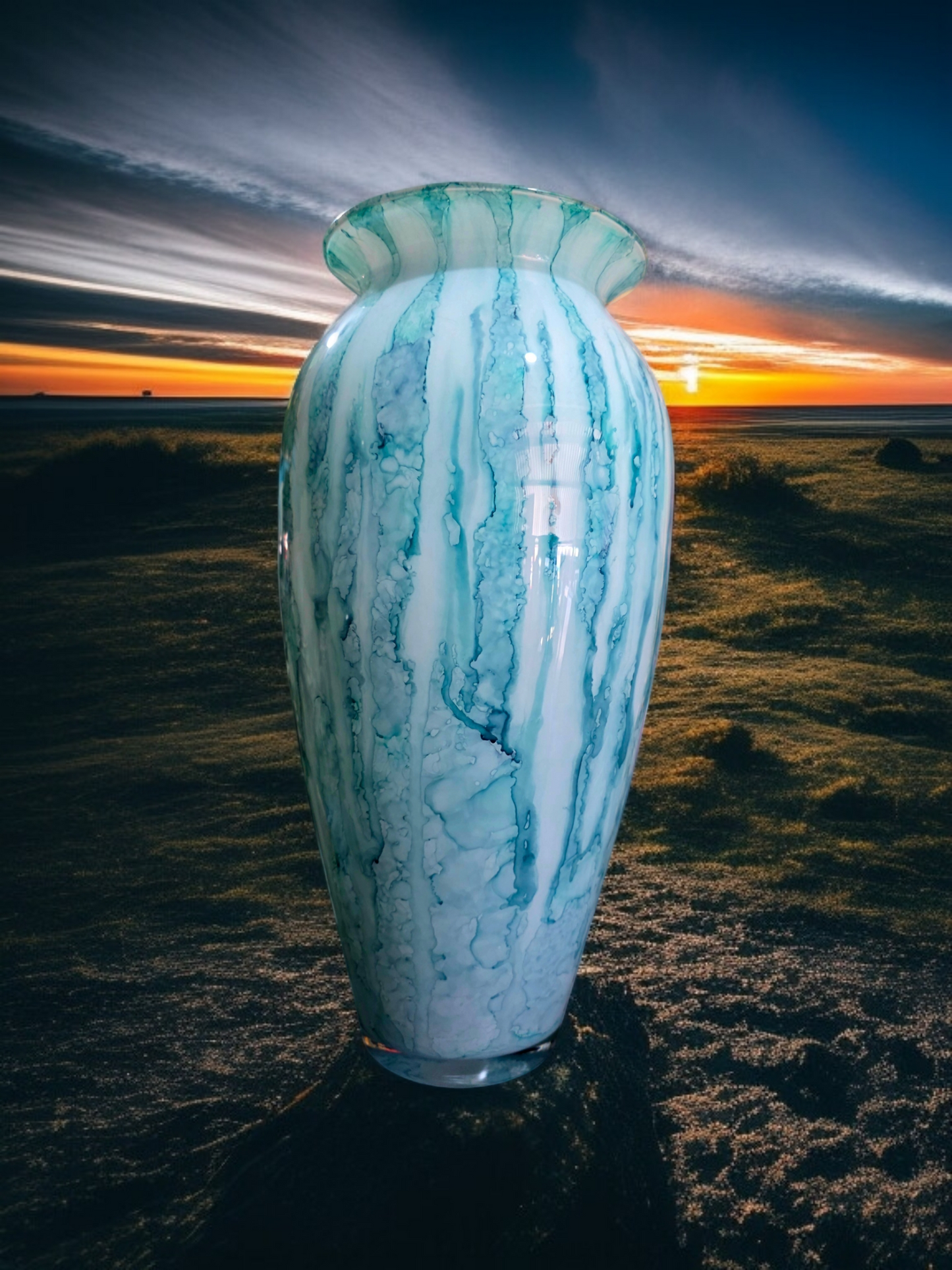 🌊 Jarrón de Cristal Soplado - destresa arteanal en Rosarito Antiques 🌊