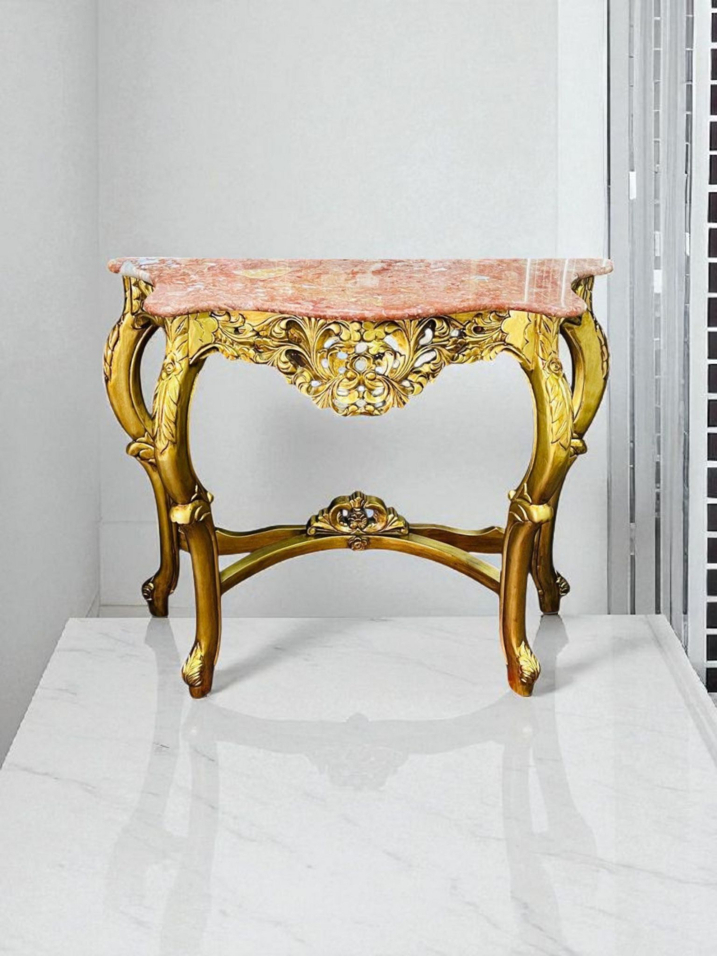 🌿✨ Mesita de mármol rosado – Estructura de madera color oro antiguo ✨🌿