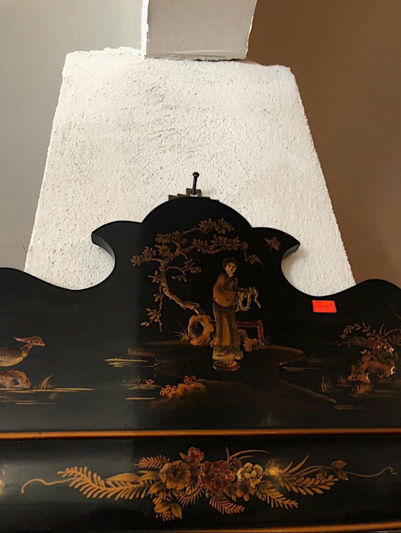 Espejo oriental color negro con tonos color oro🪷