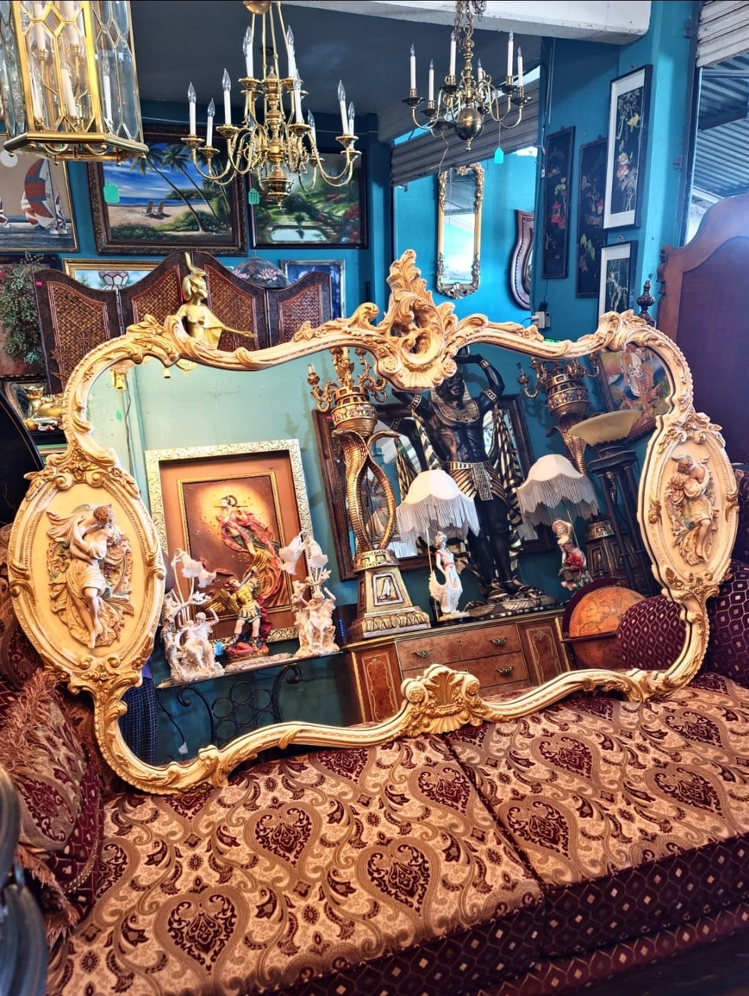 🩷Espejo Estilo Capo Del Monte Con Decoracion De Romeo Y Julieta En Porcelana Fina🩷