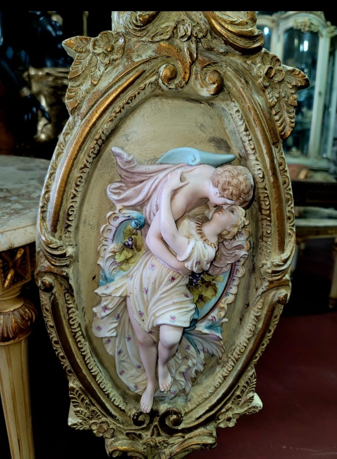 🌟Espejo Rococó con Decoración de Romeo y Julieta en Porcelana Fina🌟