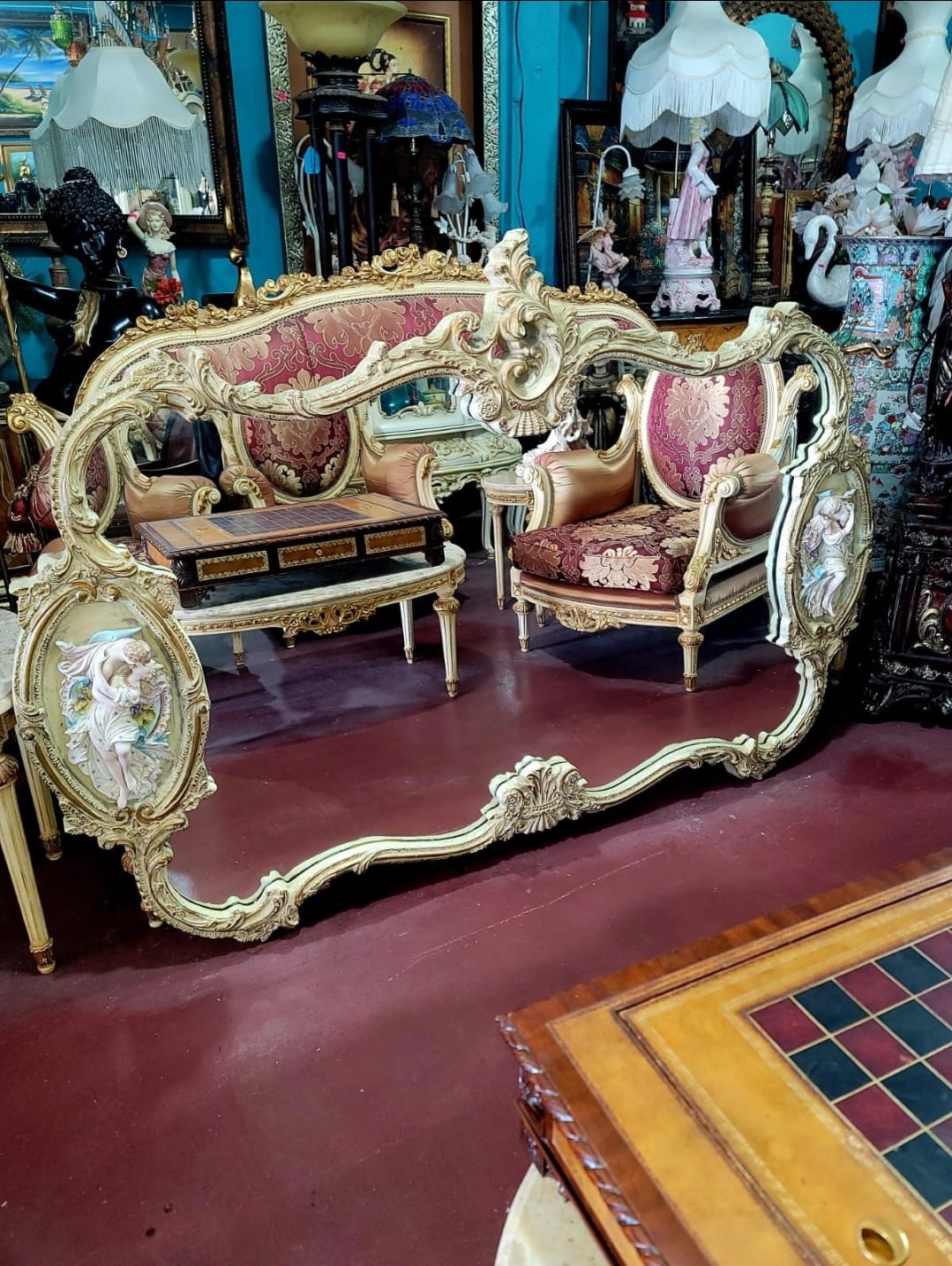 🌟Espejo Rococó con Decoración de Romeo y Julieta en Porcelana Fina🌟