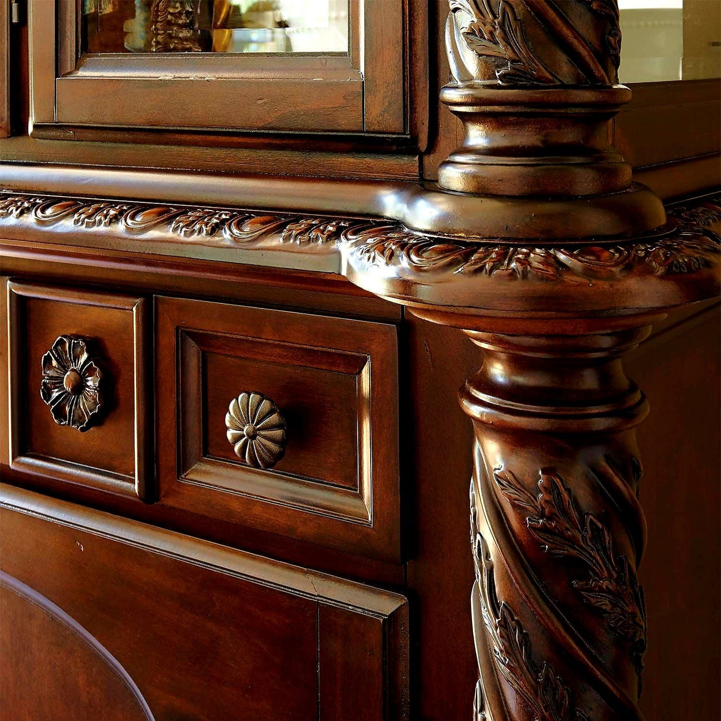 🌟 Vitrina Northshore de Ashley Furniture 🌟