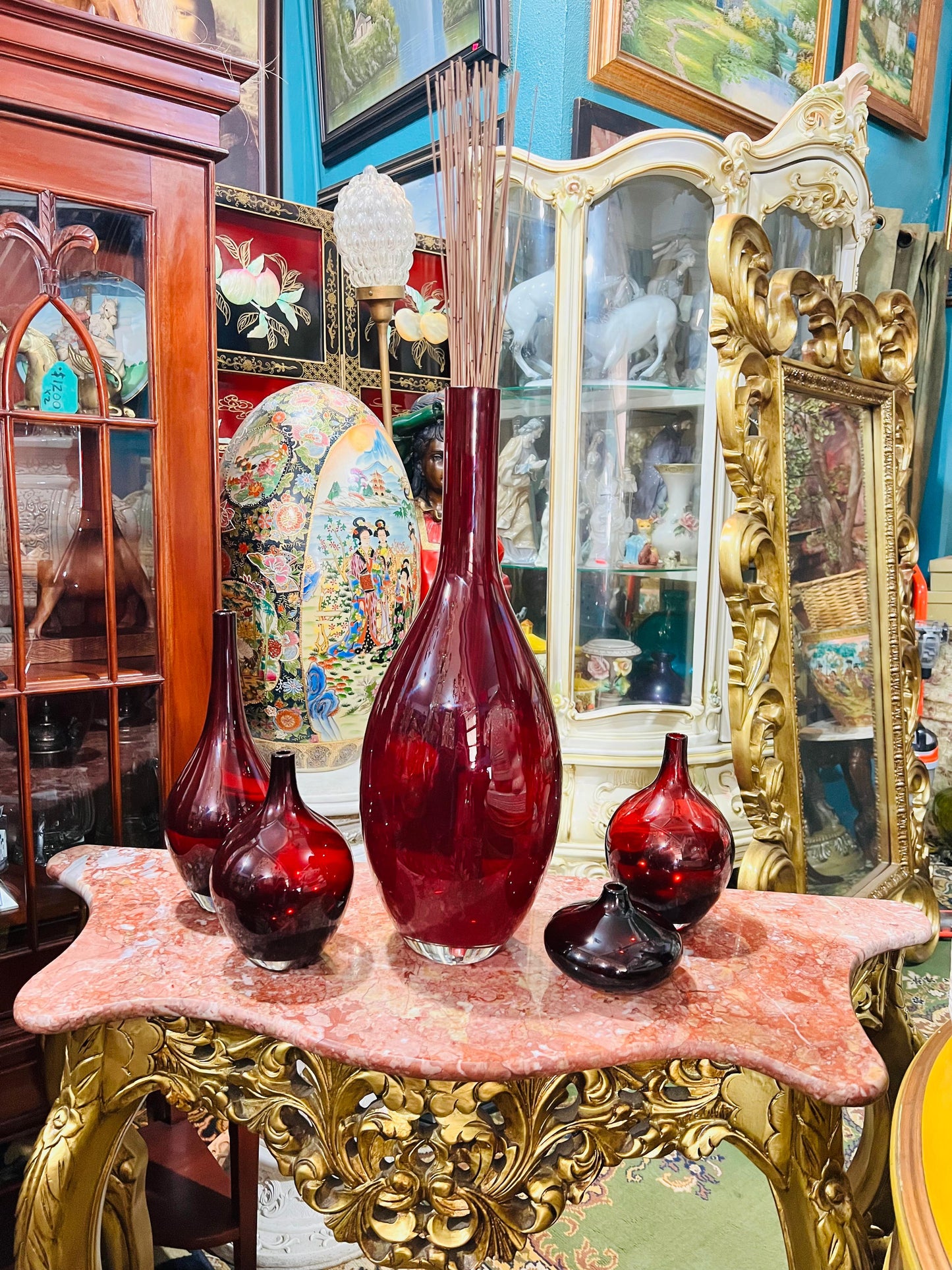 🕊️ Jarrones Rojos Rubí – Diseño Clásico Escandinavo que Ilumina tu Espacio 💎