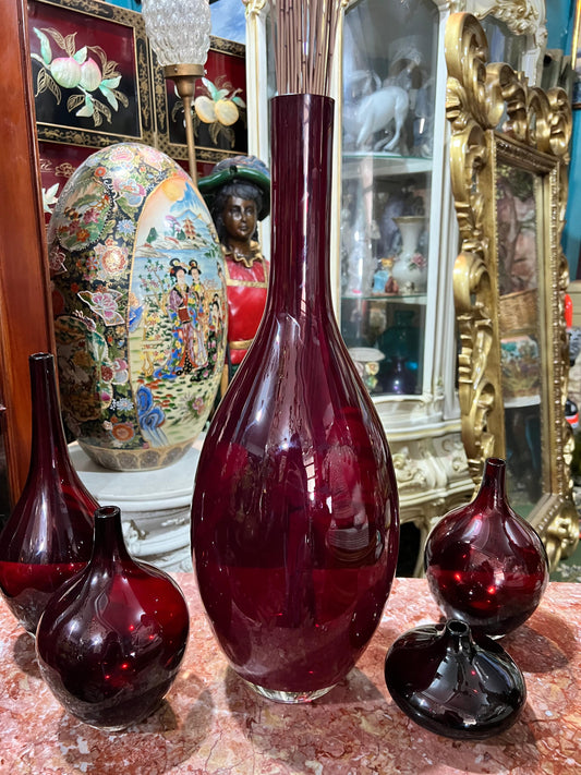 🕊️ Jarrones Rojos Rubí – Diseño Clásico Escandinavo que Ilumina tu Espacio 💎