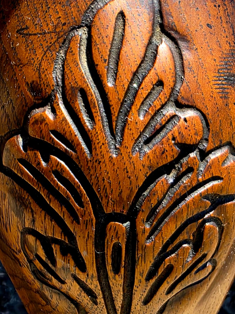 🔱🇮🇹 Comoda Italiana de Madera de Nogal – Arte y Elegancia en Cada Detalle 🇮🇹🔱