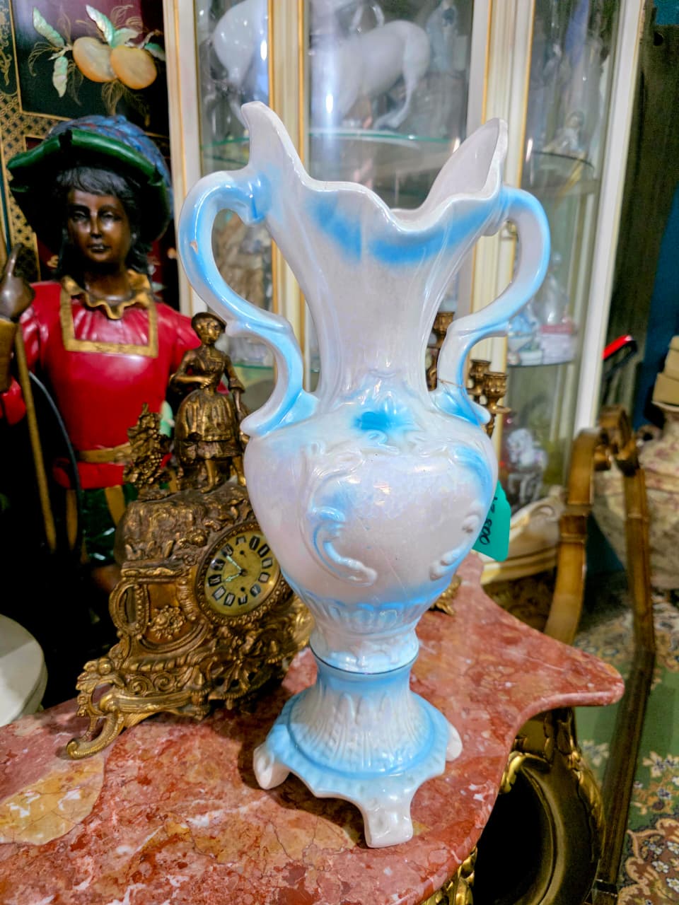 🌺🌼🏺 Jarrón de Porcelana Fina – Elegancia Clásica y Detalle Floral🏺🌼🌺