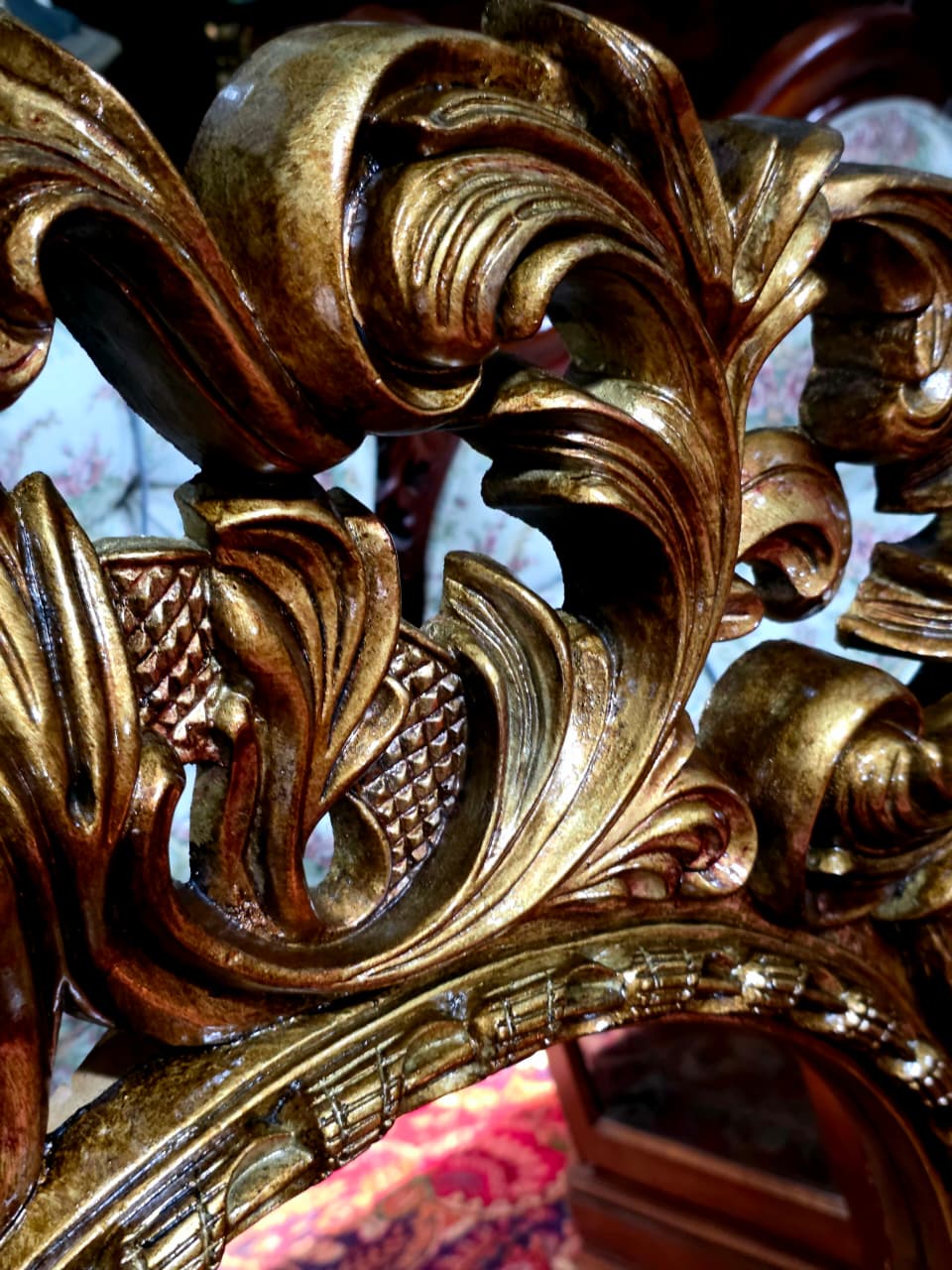 💫Round Circus Style Mirror — Golden Majesty in Resin and Polyurethane💫