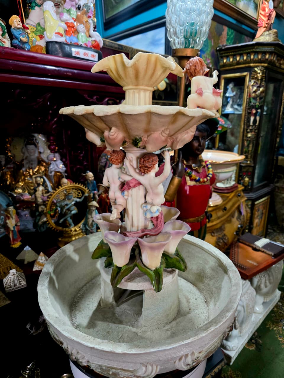 Cherub Fountain with Lilies in Polychrome Resin🕊️