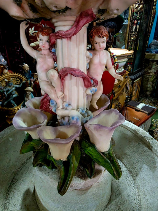 Fuente de Querubines con Lirios en Resina Policromada🕊️