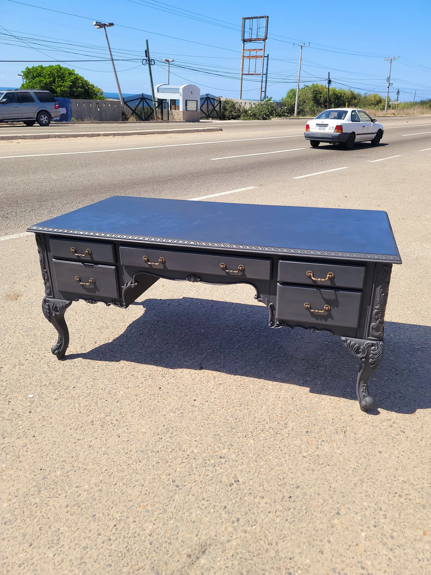 🌟Classic Matte Black Wooden Desk🌟