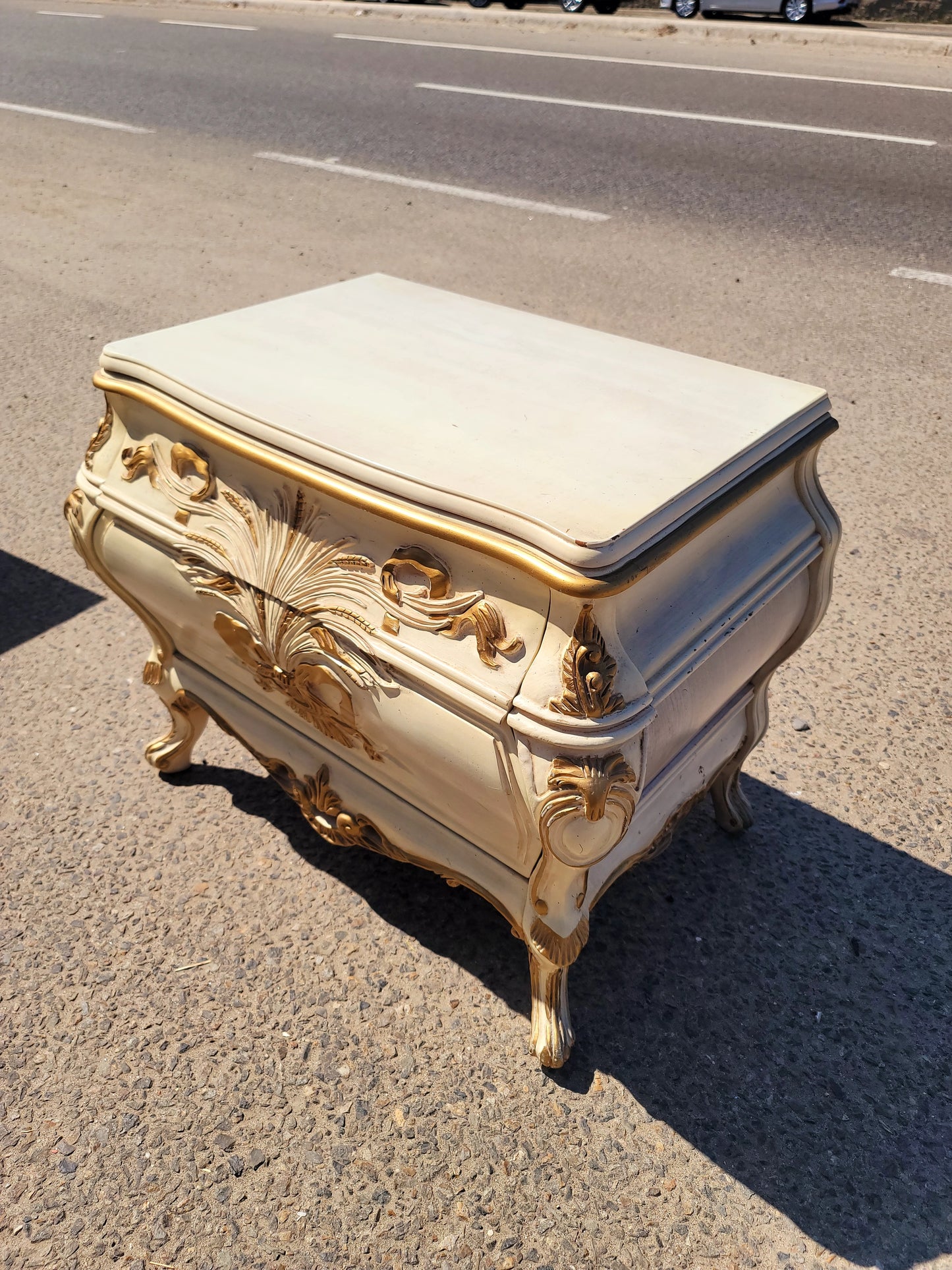 🏰🇫🇷 Pair of French Provincial Style Bombes, Vintage 1970s! 🇫🇷🏰