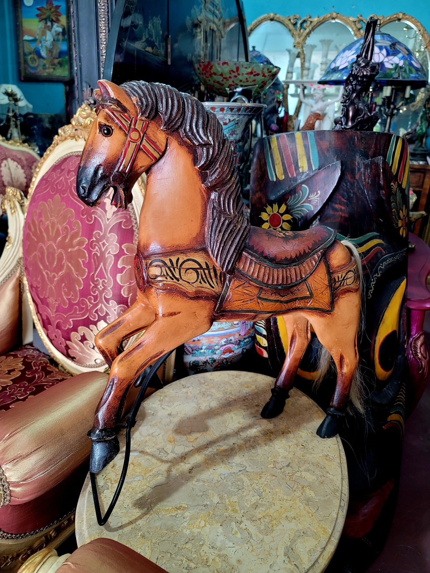 🐎🌿Descubre esta exquisita figura de caballito tallado en madera🌿🐎