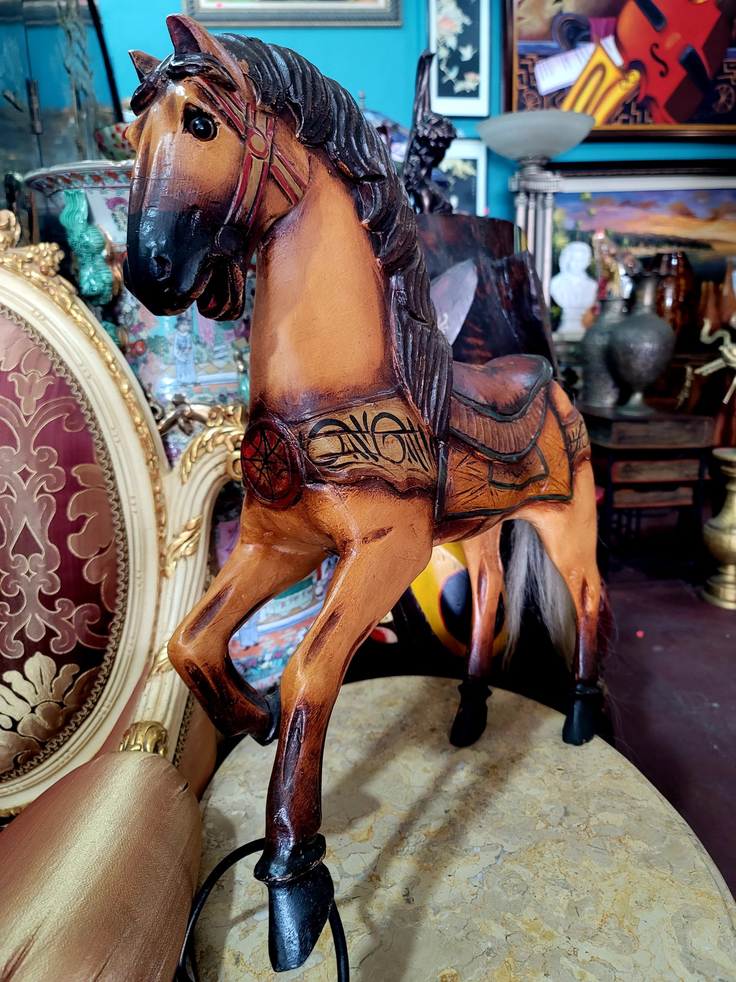 🐎🌿Descubre esta exquisita figura de caballito tallado en madera🌿🐎