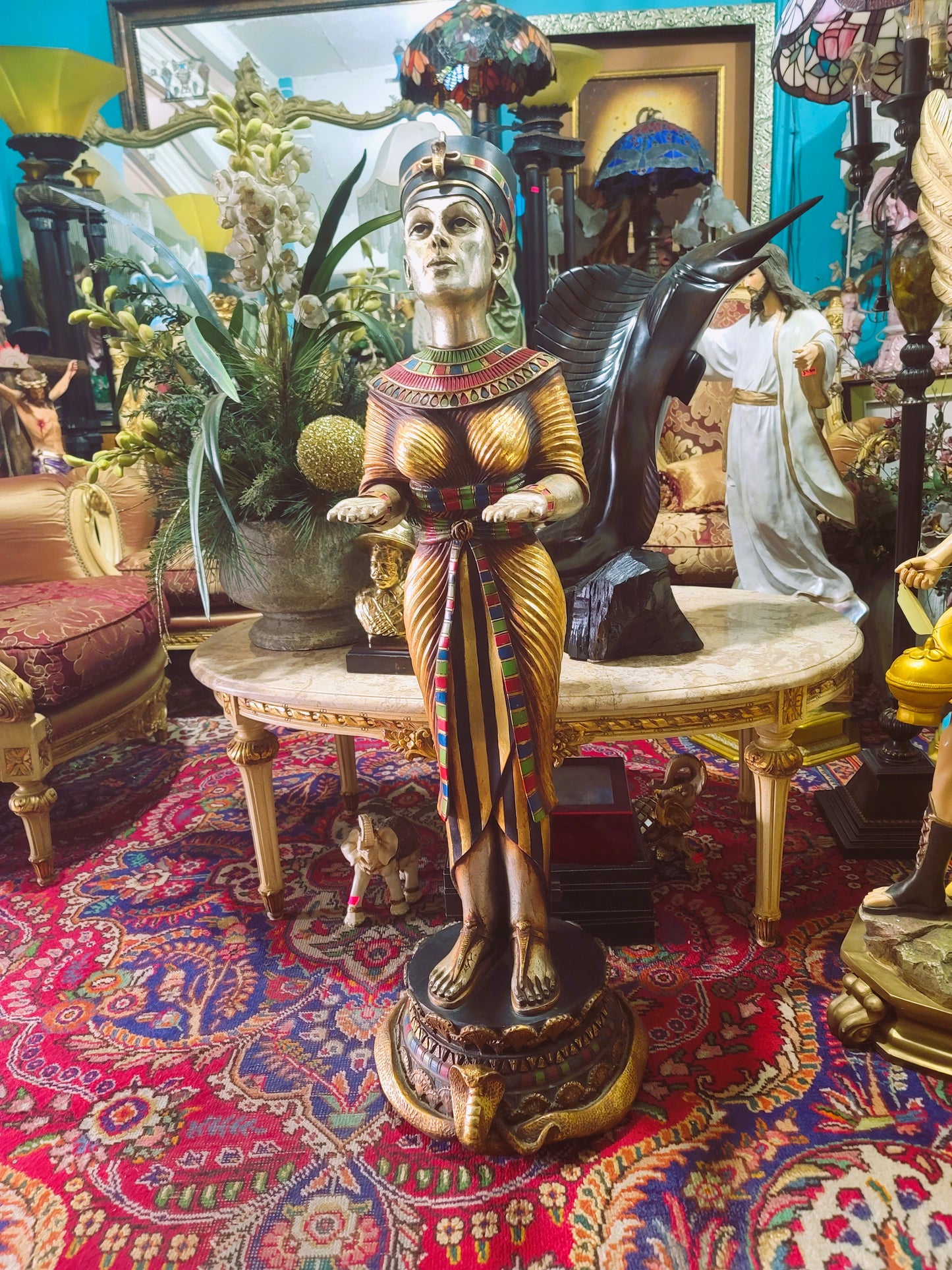Egyptian Sculpture Egyptian Queen's Servant: A Work of Functional Art⚖️