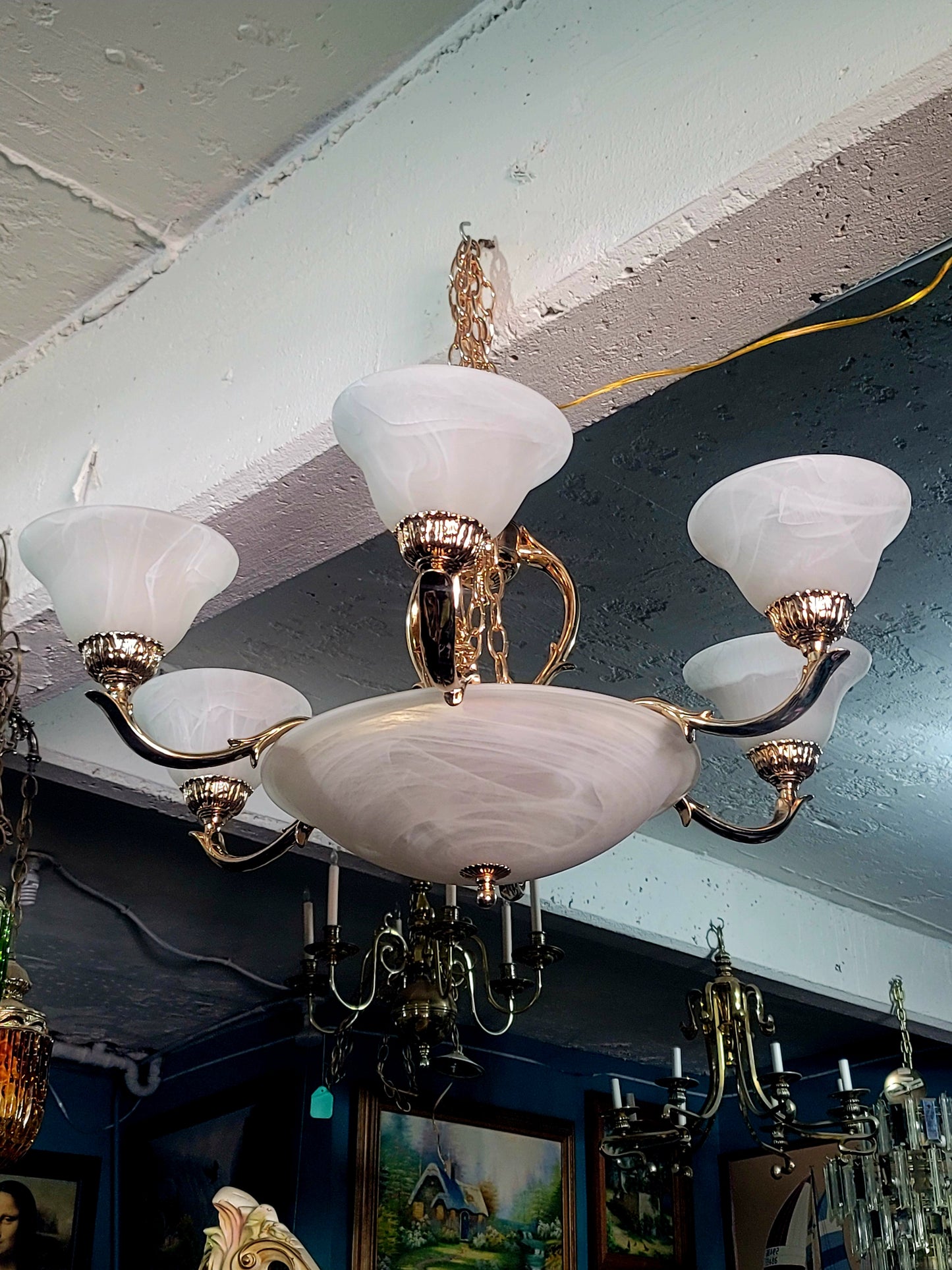 🔱🌟Brilliant: 12-Armed Brass Chandelier 🌟🔱