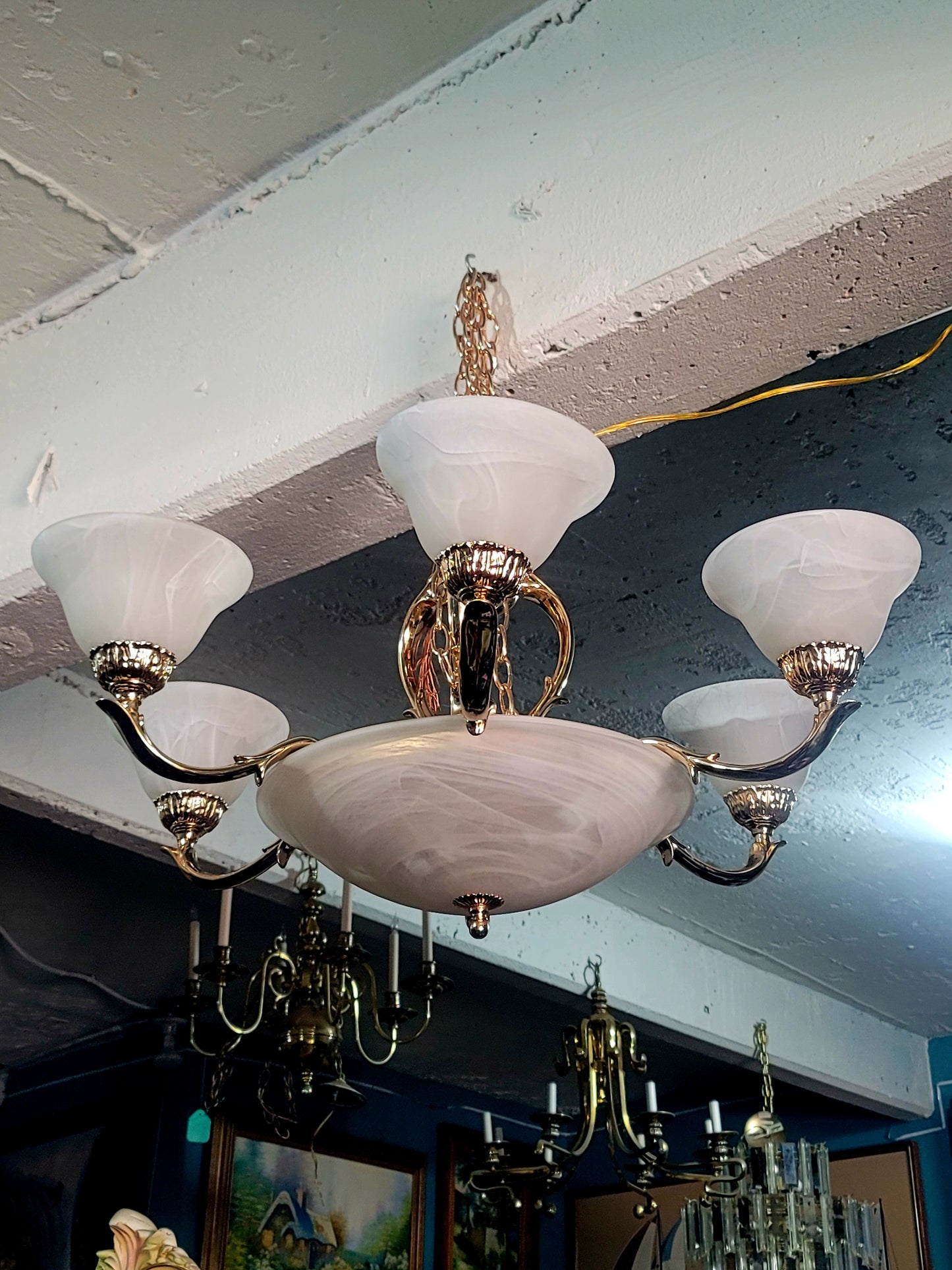 🔱🌟Brilliant: 12-Armed Brass Chandelier 🌟🔱