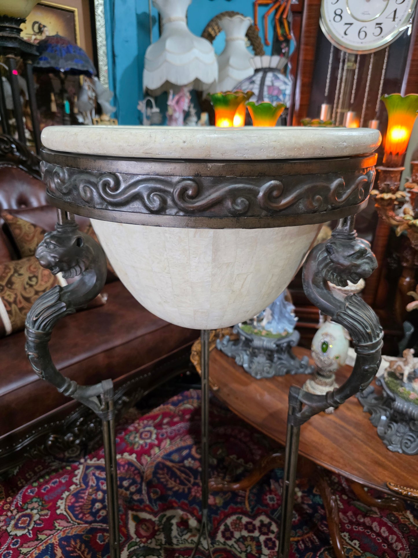 🎉Luxury bronze and alabaster pedestal🎉
