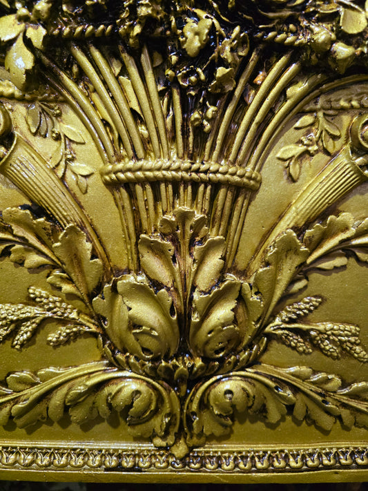 🌺 Vintage Painting with Aged Gold Relief – Monumental Decorative Piece🖌️🎨