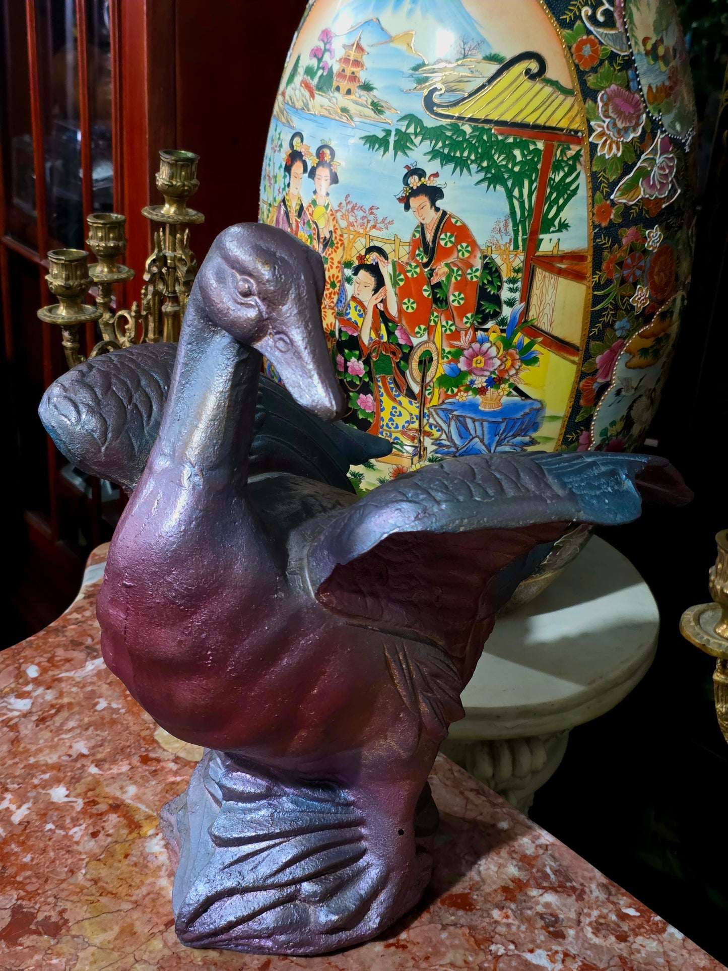 🦢 Escultura de Ave en Hierro Fundido – Elegancia y Fuerza Atemporal🦢