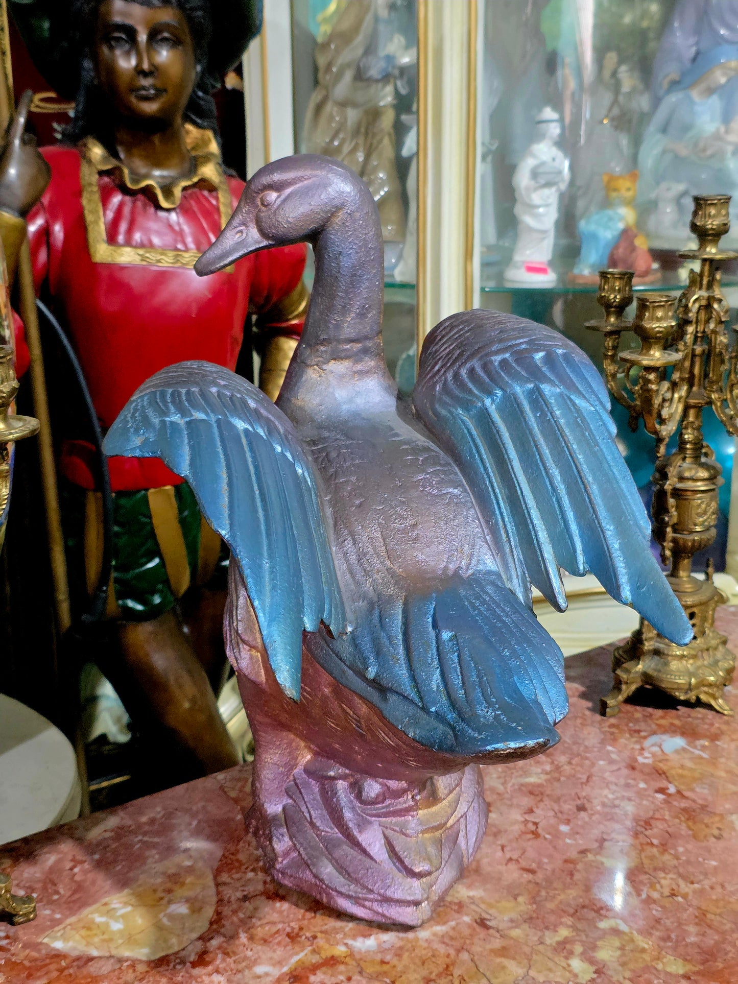 🦢 Escultura de Ave en Hierro Fundido – Elegancia y Fuerza Atemporal🦢