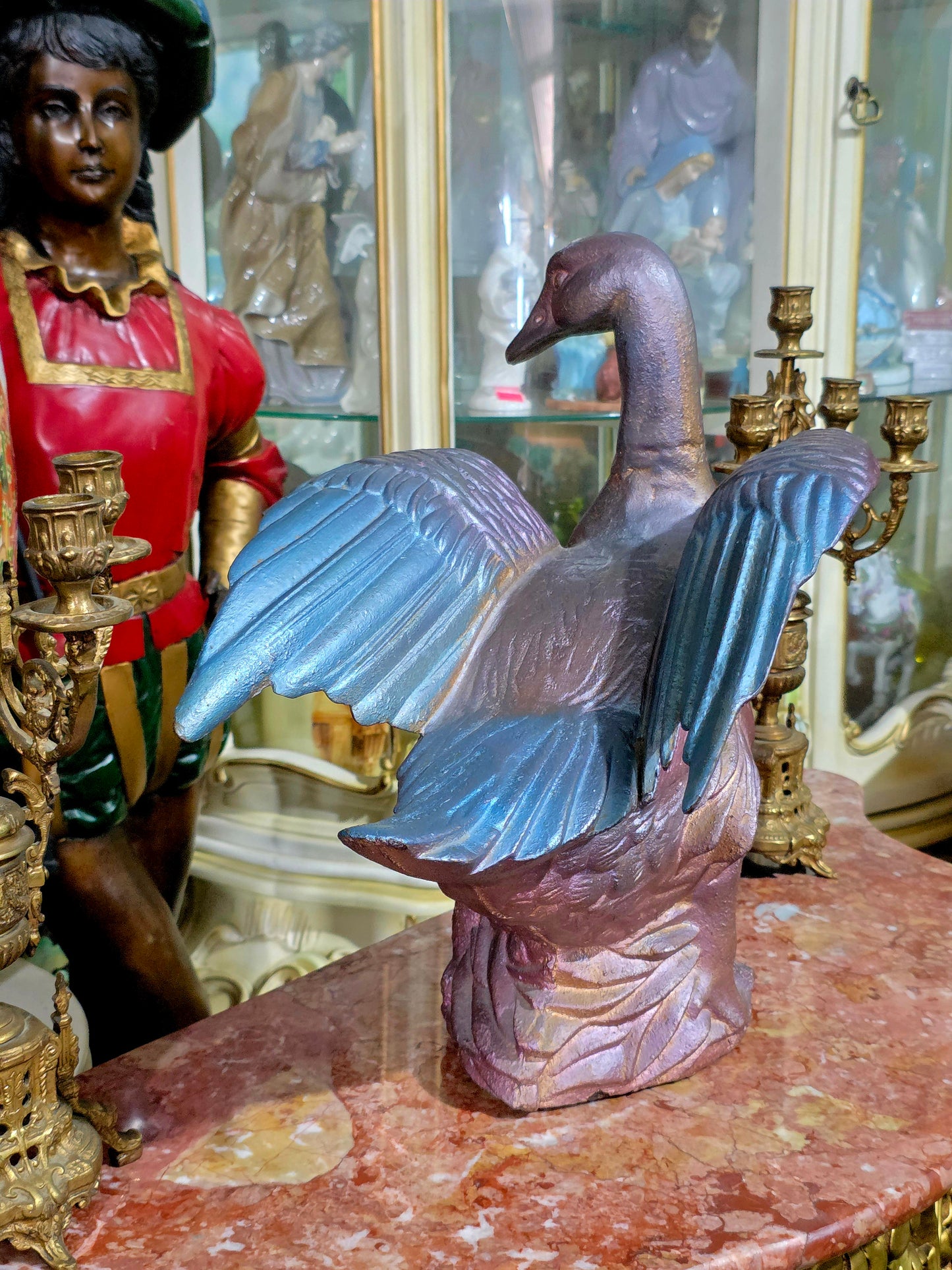 🦢 Escultura de Ave en Hierro Fundido – Elegancia y Fuerza Atemporal🦢
