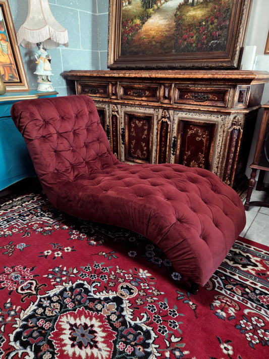 🛋️🌟🛋️ Majestuoso Diván Capitoneado Color Vino – Estilo Vintage Clásico 🛋️🌟