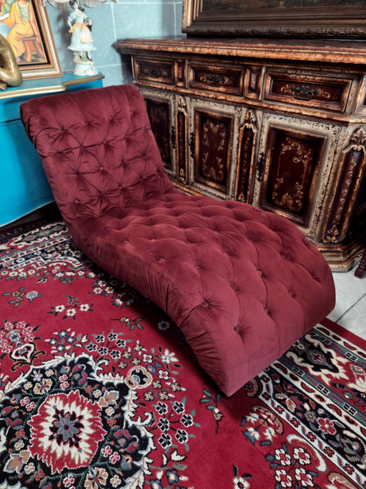 🛋️🌟🛋️ Majestuoso Diván Capitoneado Color Vino – Estilo Vintage Clásico 🛋️🌟