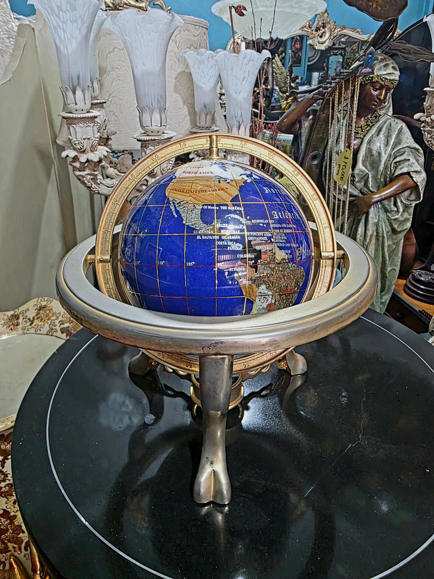 🌍 Globo Decorativo en Cobre – Elegancia Geográfica con Alma Clásica