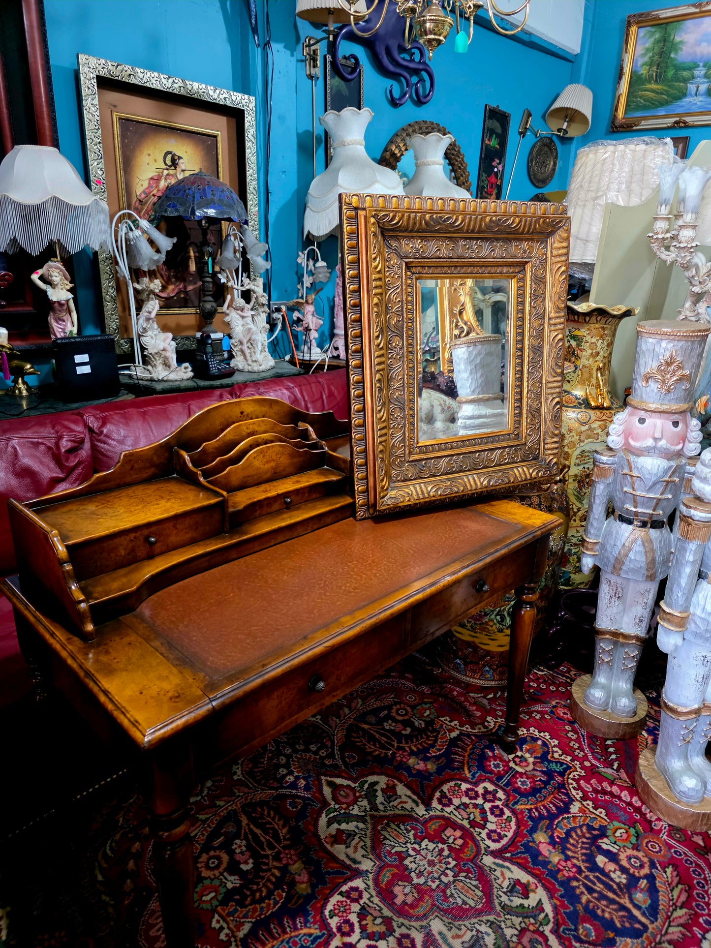 💞🌟🪞 Espejo Antiguo de Madera Tallada con Acabado en Oro Viejo – Elegancia Clásica 🪞🌟💞