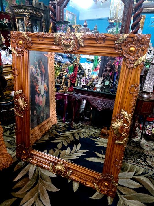 🪞 Espejo de Epoca con Marco Tallado a Mano – Nobleza en Madera y Reflejo 🪞
