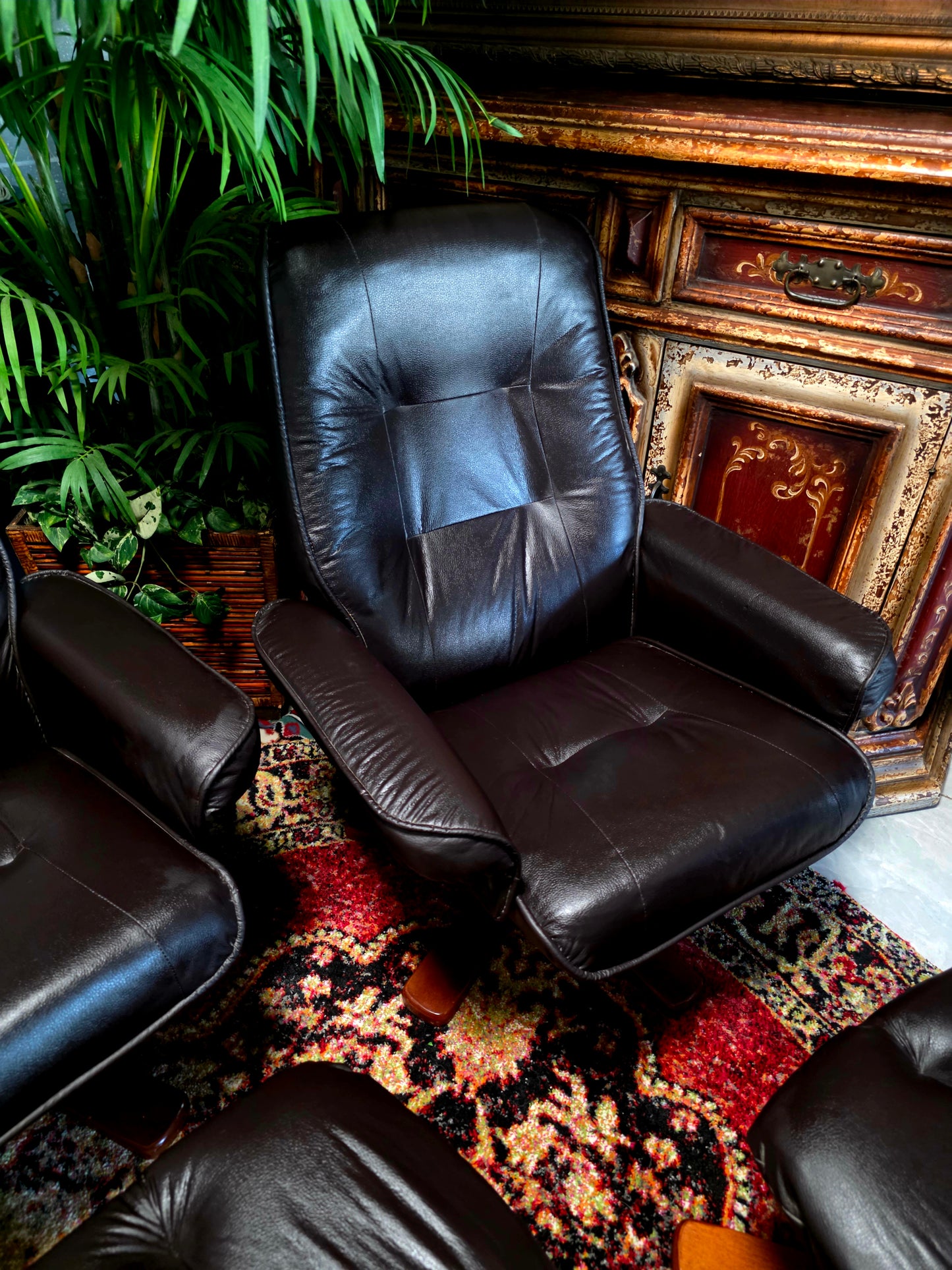 🖤 Stressless Recliners en Vinipiel Negra — Duo de Confort Escandinavo Sillones Reclinables