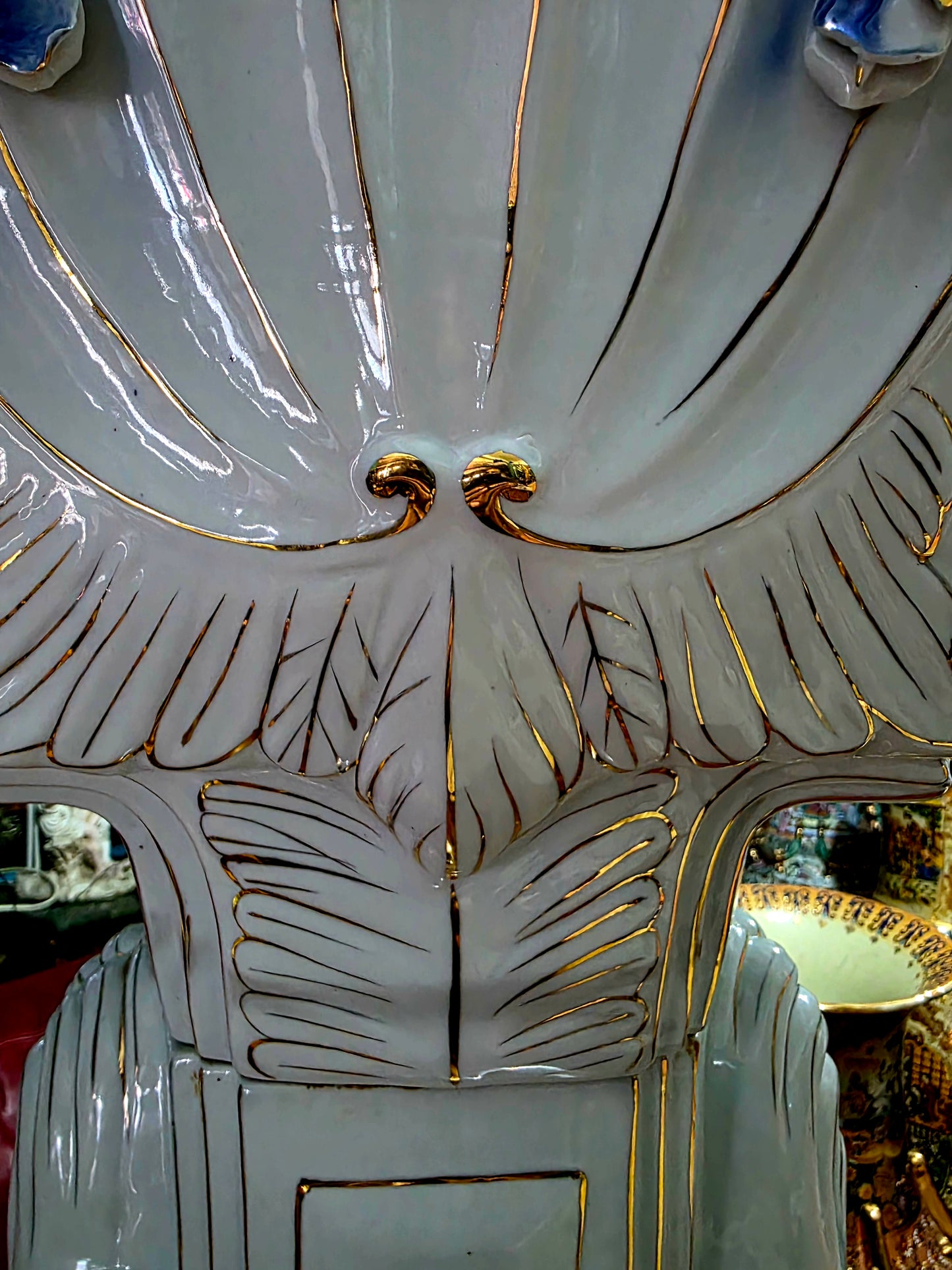 🌸Fine porcelain pedestal – Floral Rococo style🌸