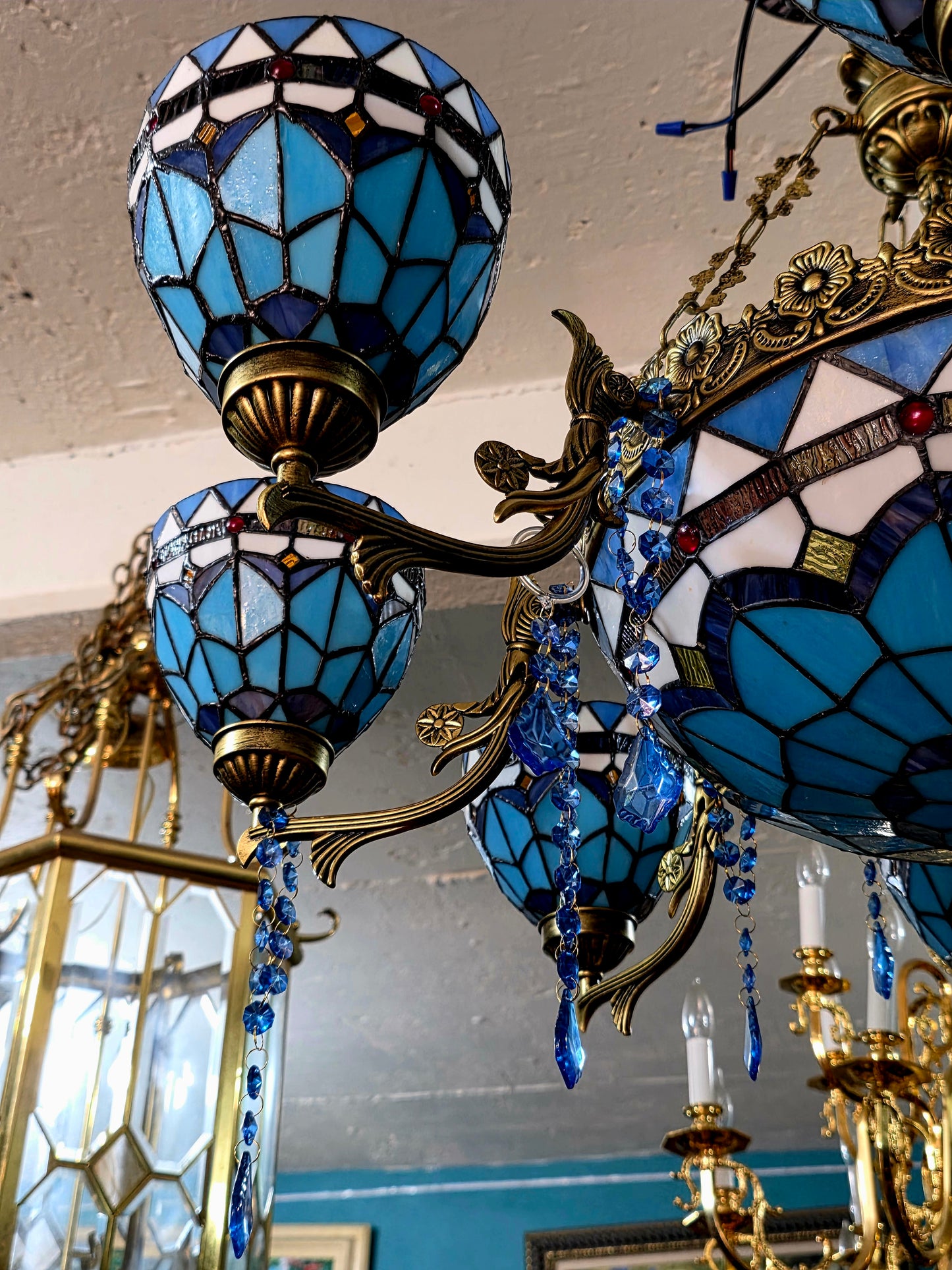 🔱💎 Candil Tiffany Retro de 9 Luces — Elegancia en Vitrales y Cristales 💙🔱