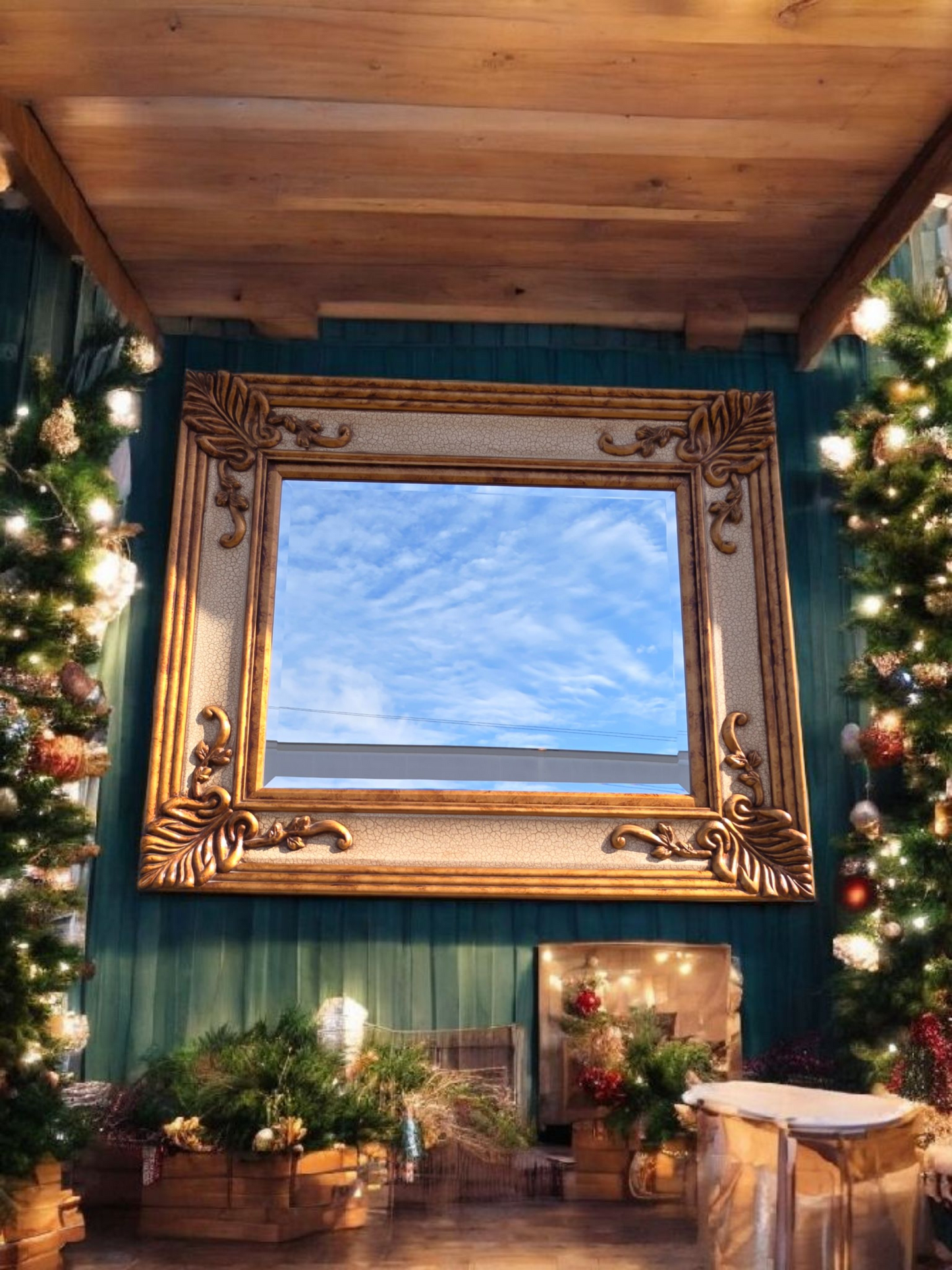 🪞 Mirror with Gold Frame – Timeless Classic with a Grand Presence ✨