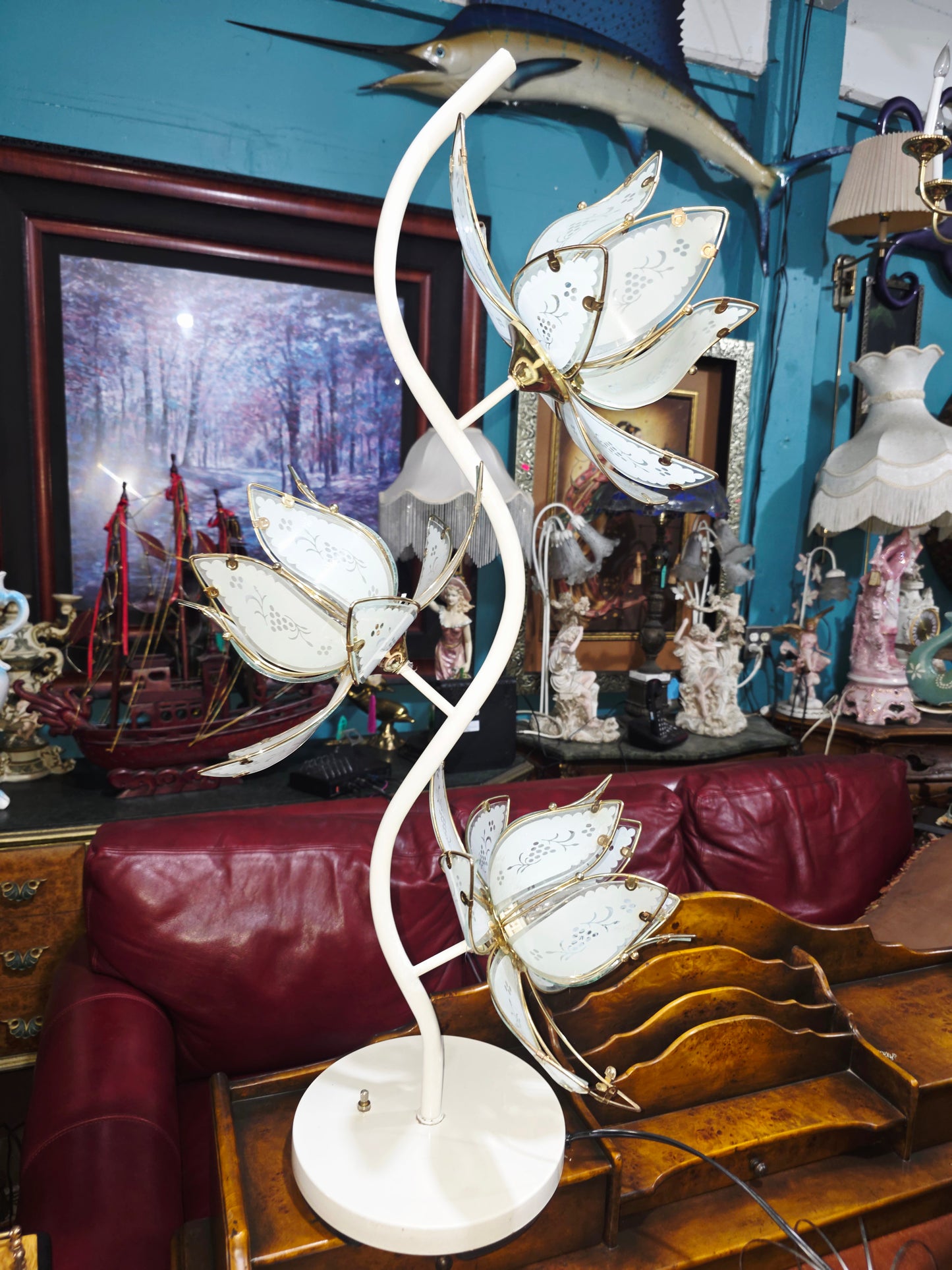 🌸 Pair of Vintage Italian Lotus Flower Lamps – 70s Retro Design ✨