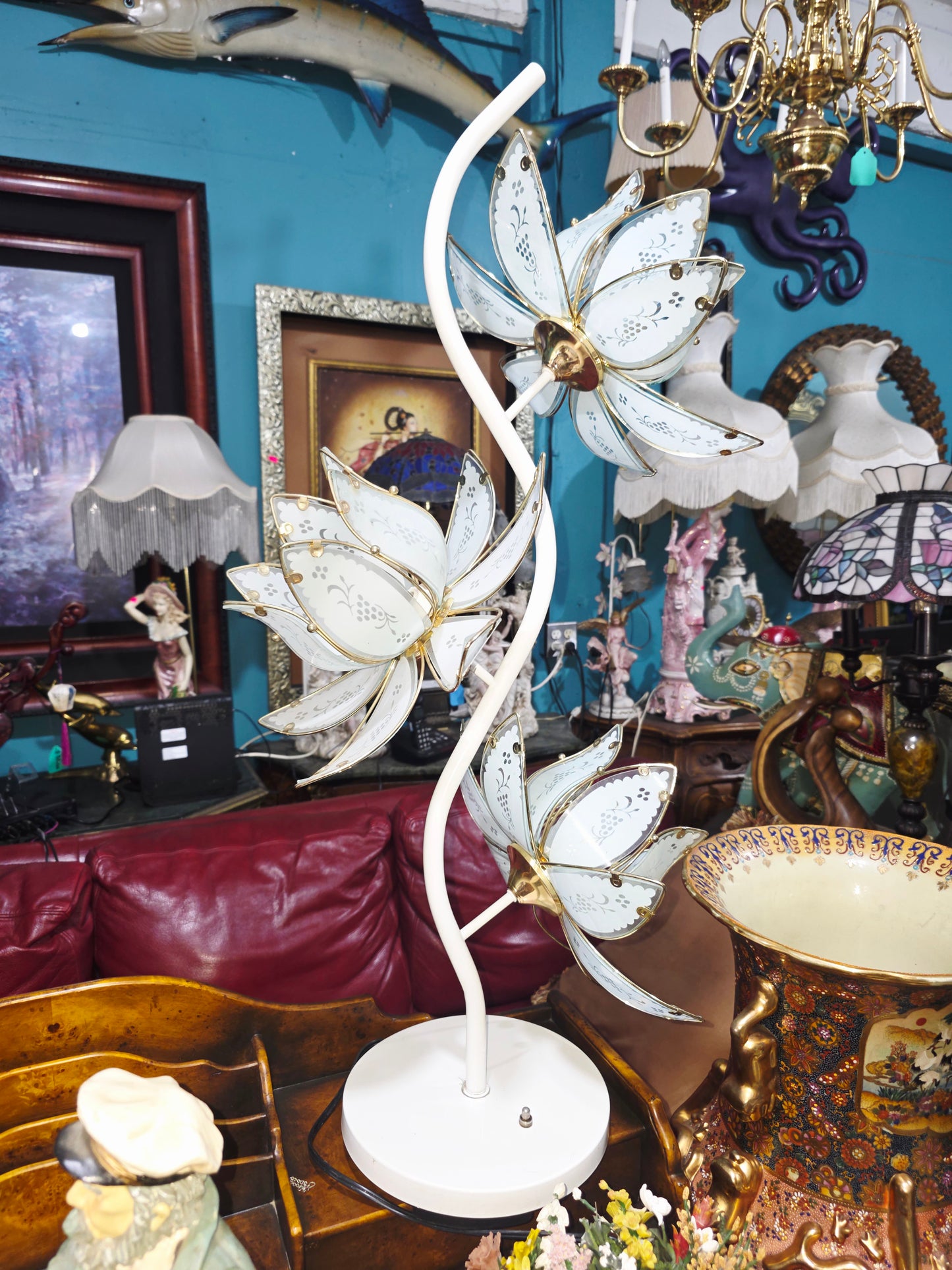 🌸 Pair of Vintage Italian Lotus Flower Lamps – 70s Retro Design ✨