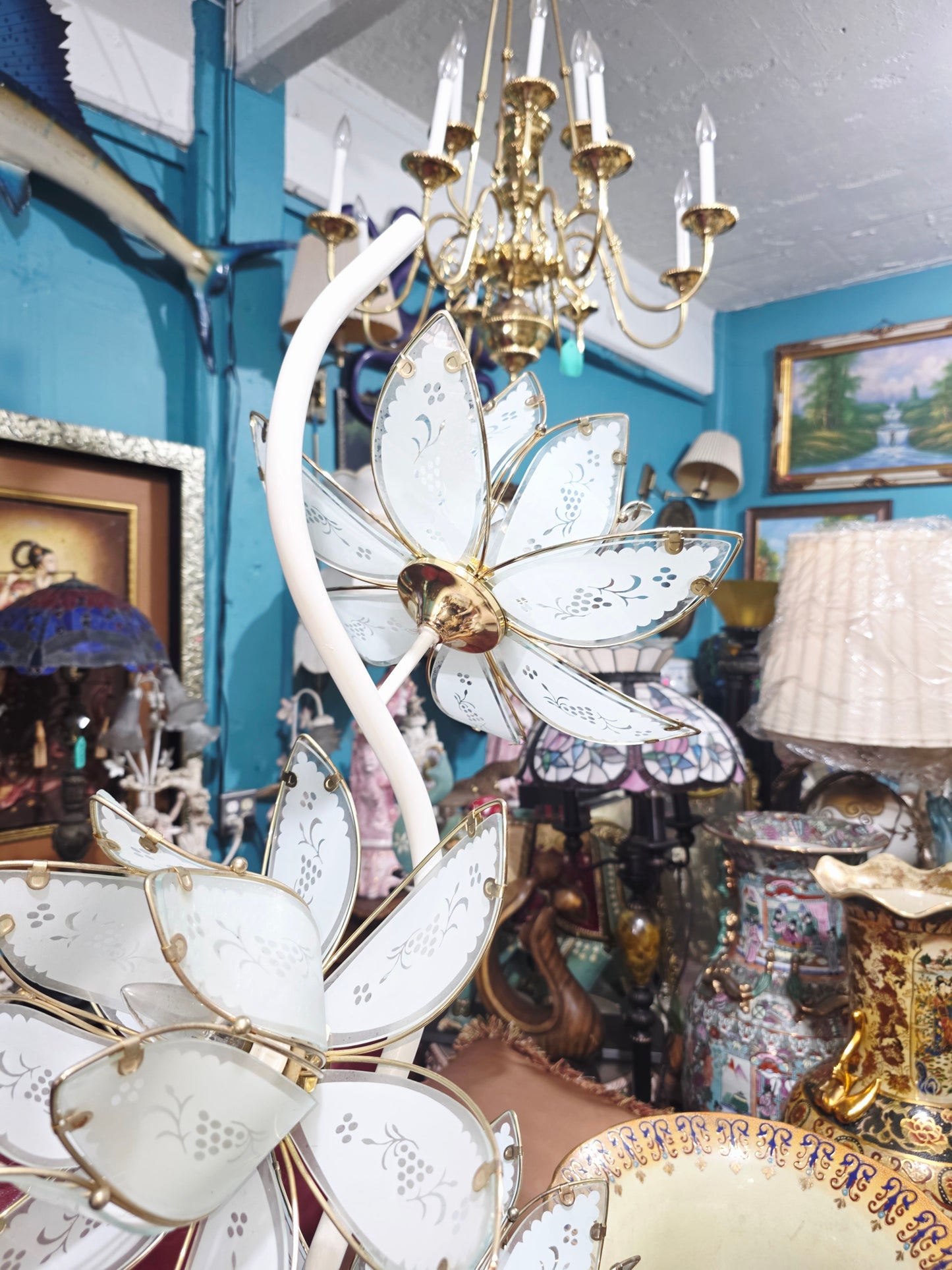 🌸 Pair of Vintage Italian Lotus Flower Lamps – 70s Retro Design ✨