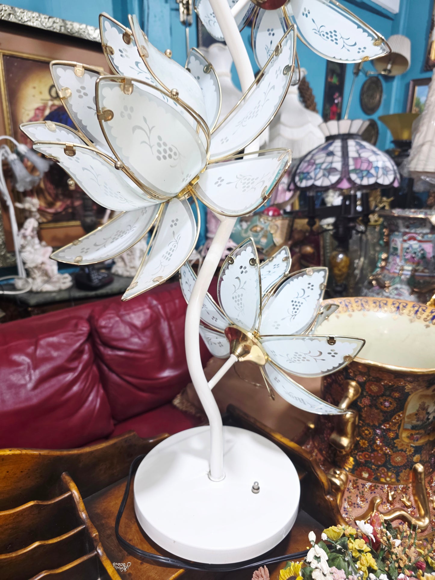 🌸 Pair of Vintage Italian Lotus Flower Lamps – 70s Retro Design ✨