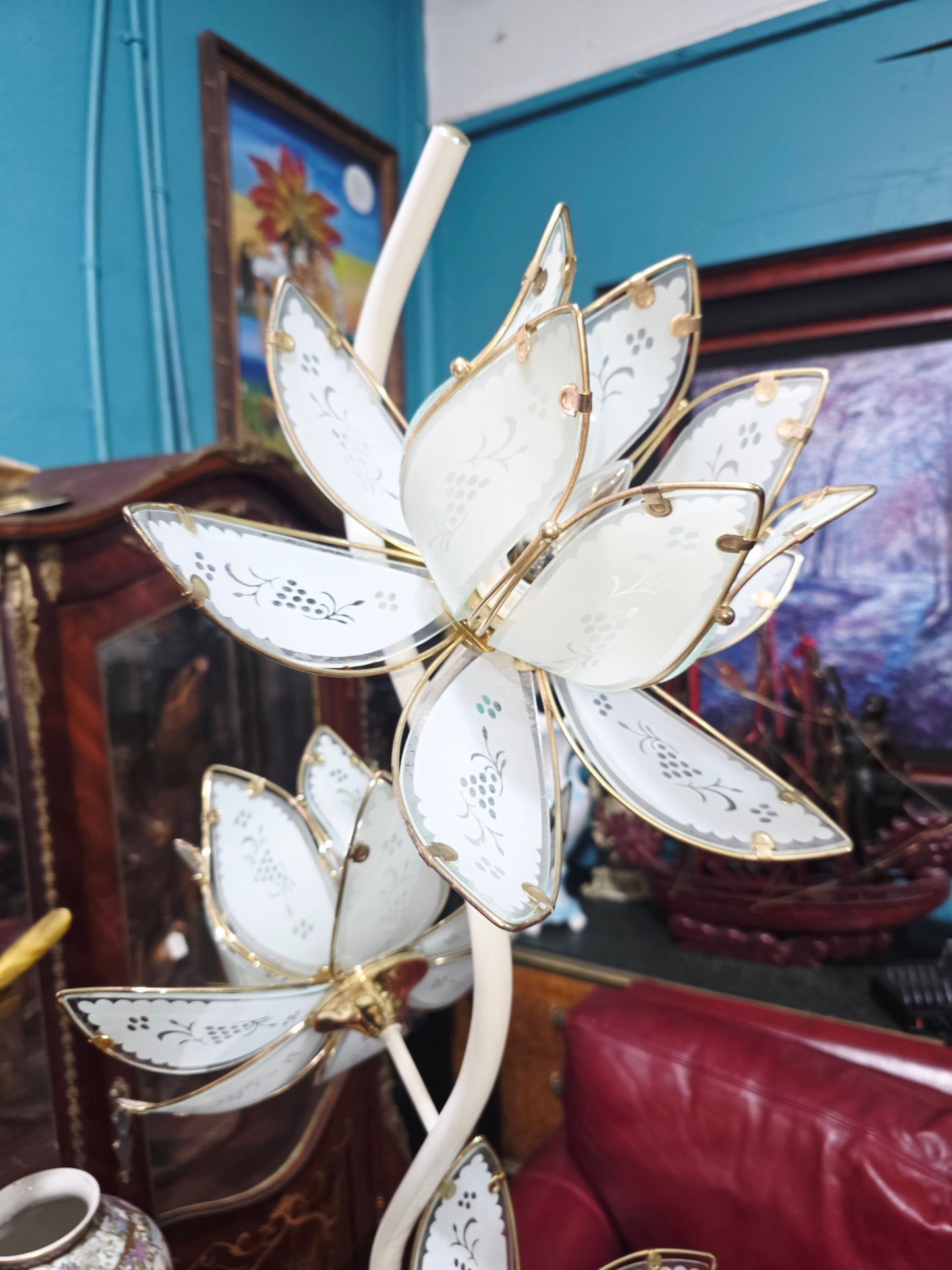 🌸 Pair of Vintage Italian Lotus Flower Lamps – 70s Retro Design ✨