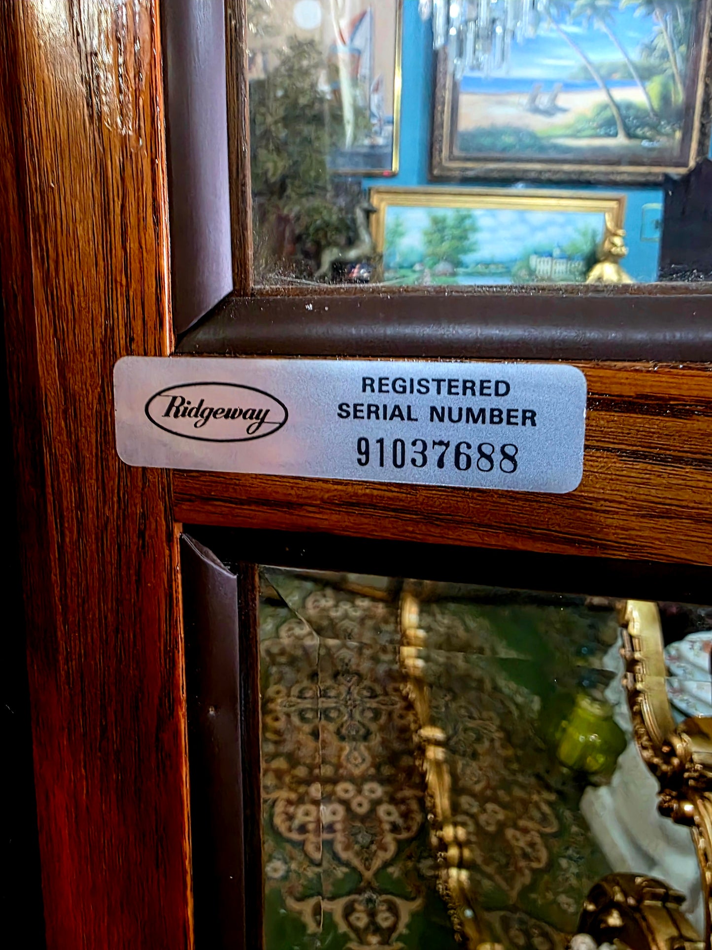 🕰️ Reloj de pie Ridgeway con placa grabada “LACAYO” — Elegancia atemporal y presencia majestuosa 🇺🇸✨