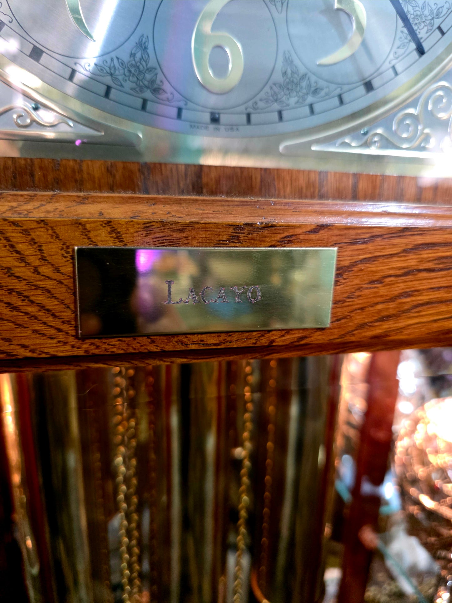 🕰️ Reloj de pie Ridgeway con placa grabada “LACAYO” — Elegancia atemporal y presencia majestuosa 🇺🇸✨