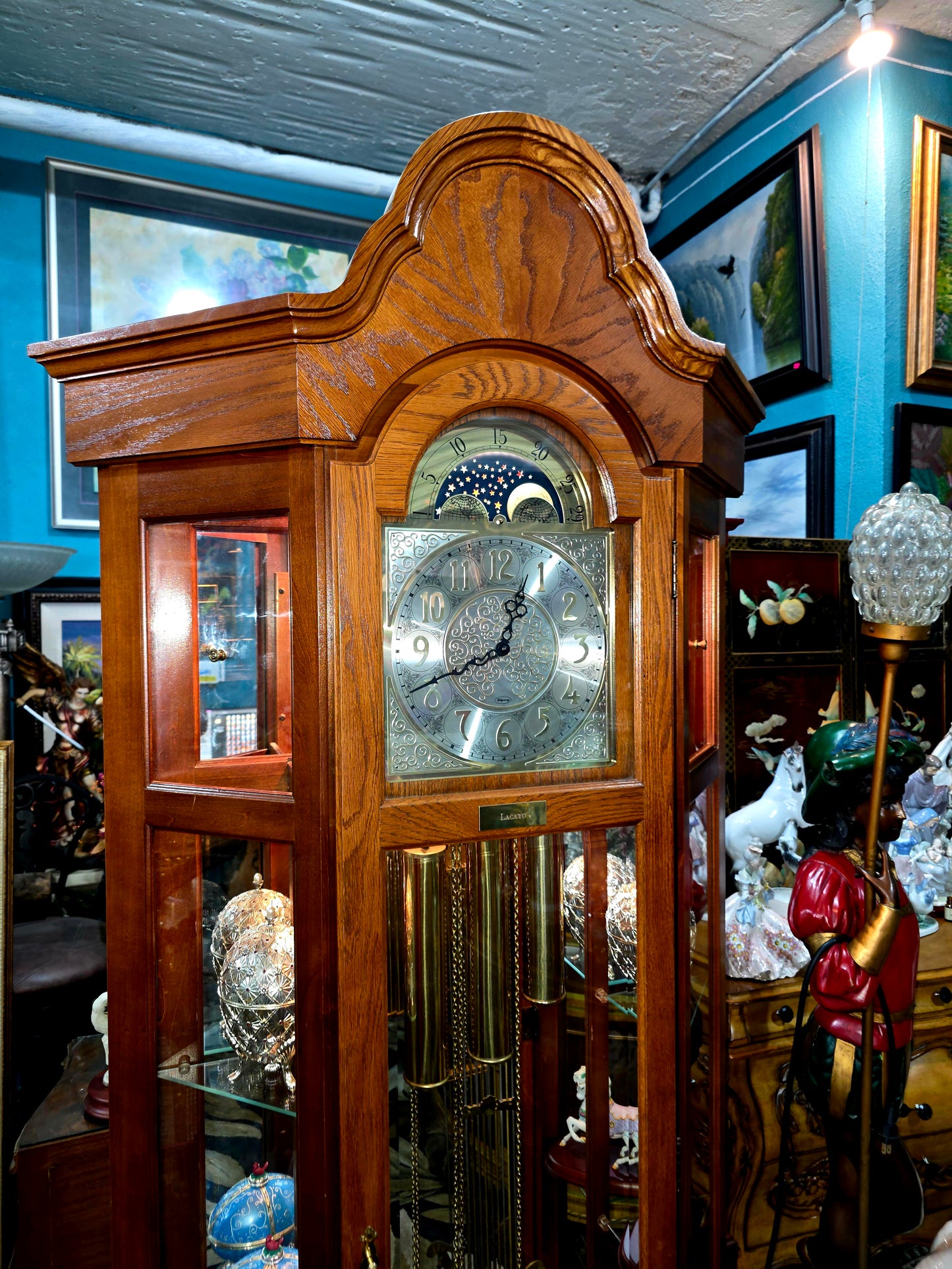 🕰️ Reloj de pie Ridgeway con placa grabada “LACAYO” — Elegancia atemporal y presencia majestuosa 🇺🇸✨